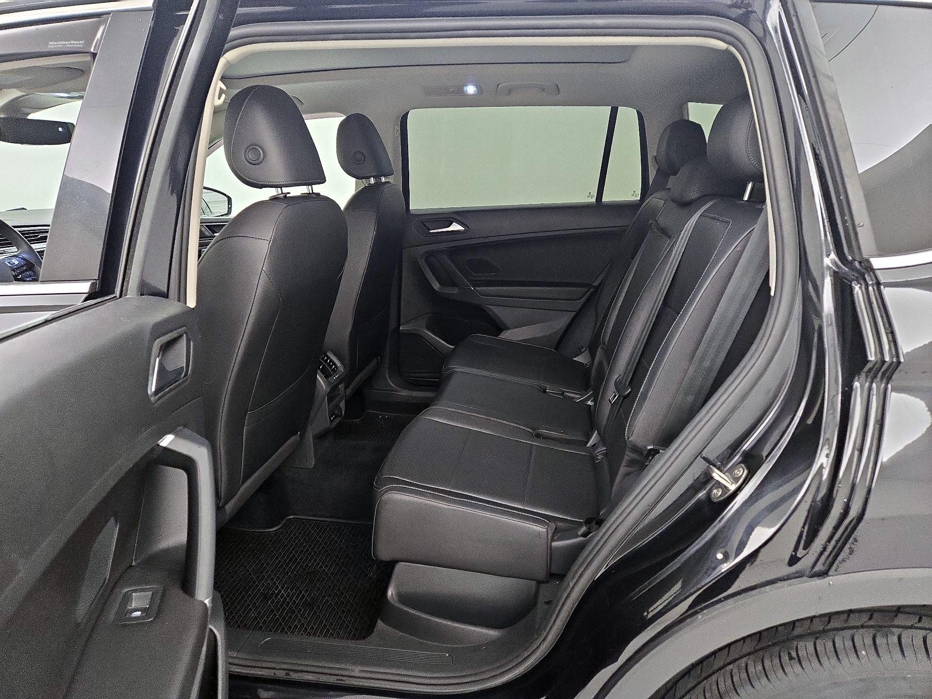 Thumbnail: 2020 Volkswagen Tiguan - 20