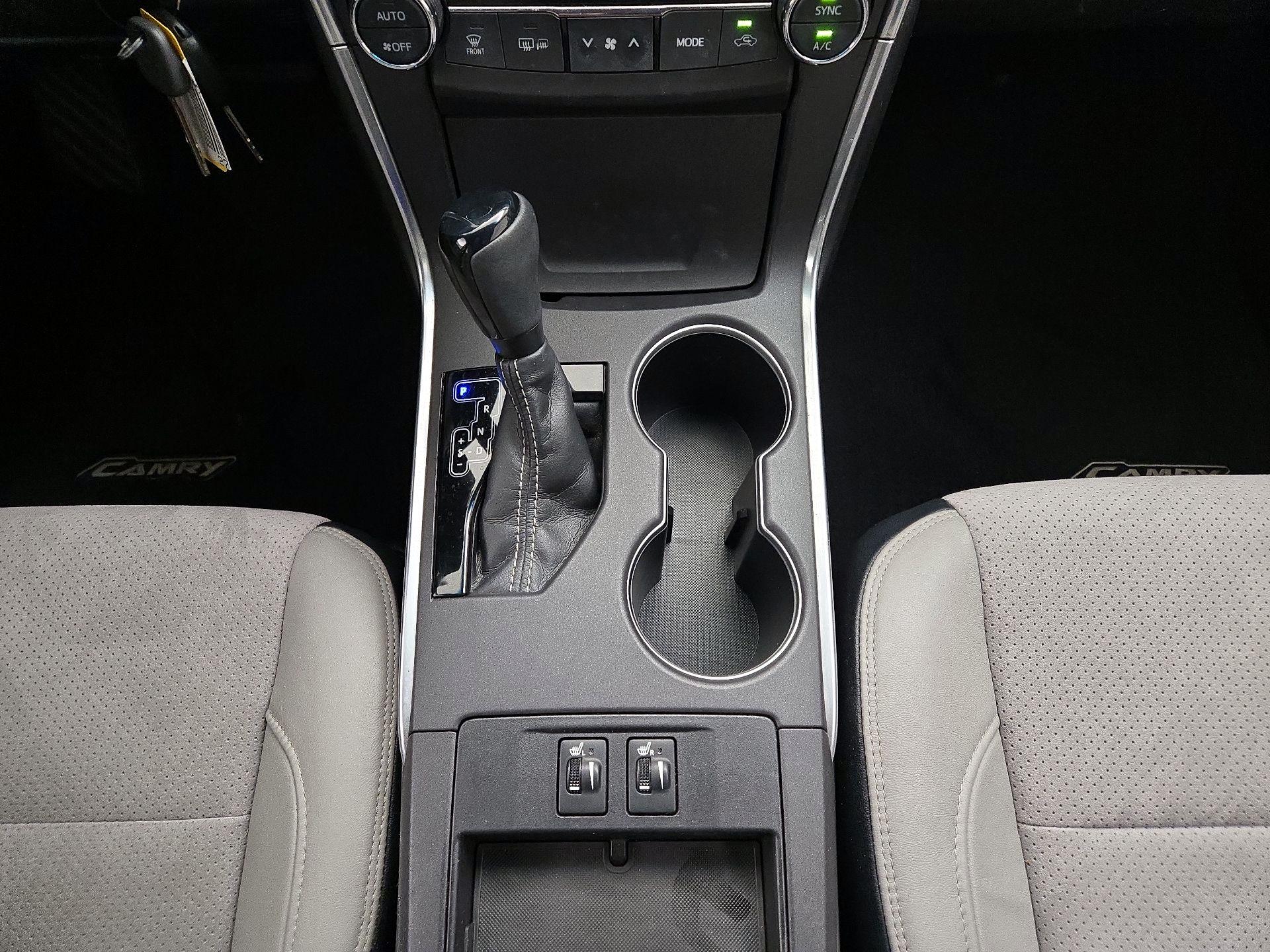 Thumbnail: 2015 Toyota Camry - 15