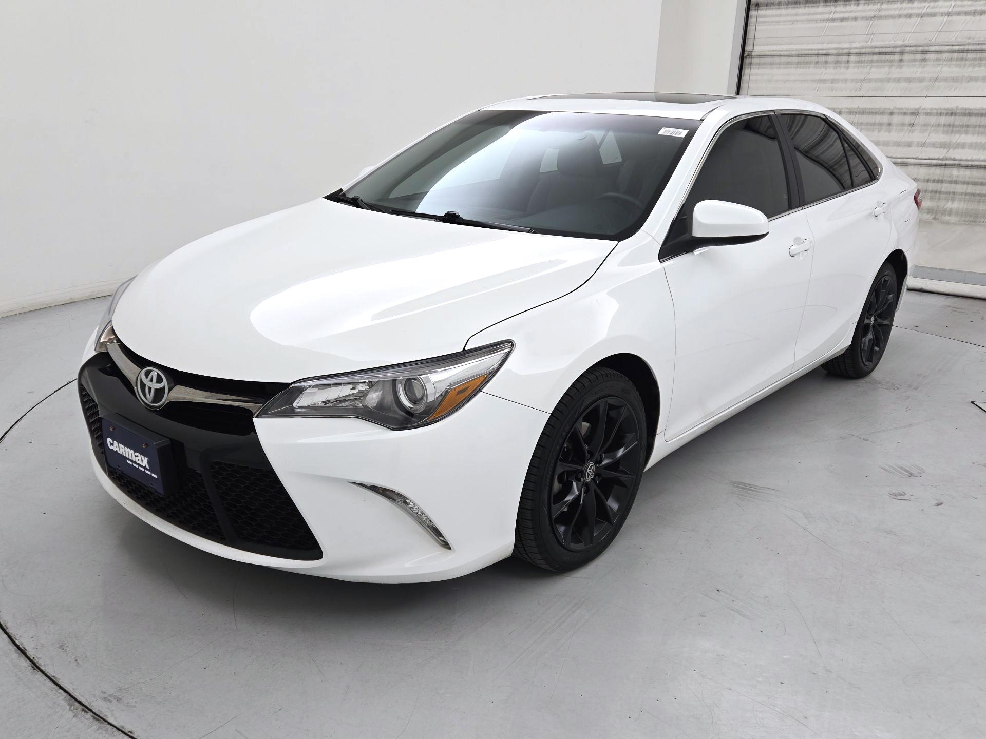 Thumbnail: 2015 Toyota Camry - 3