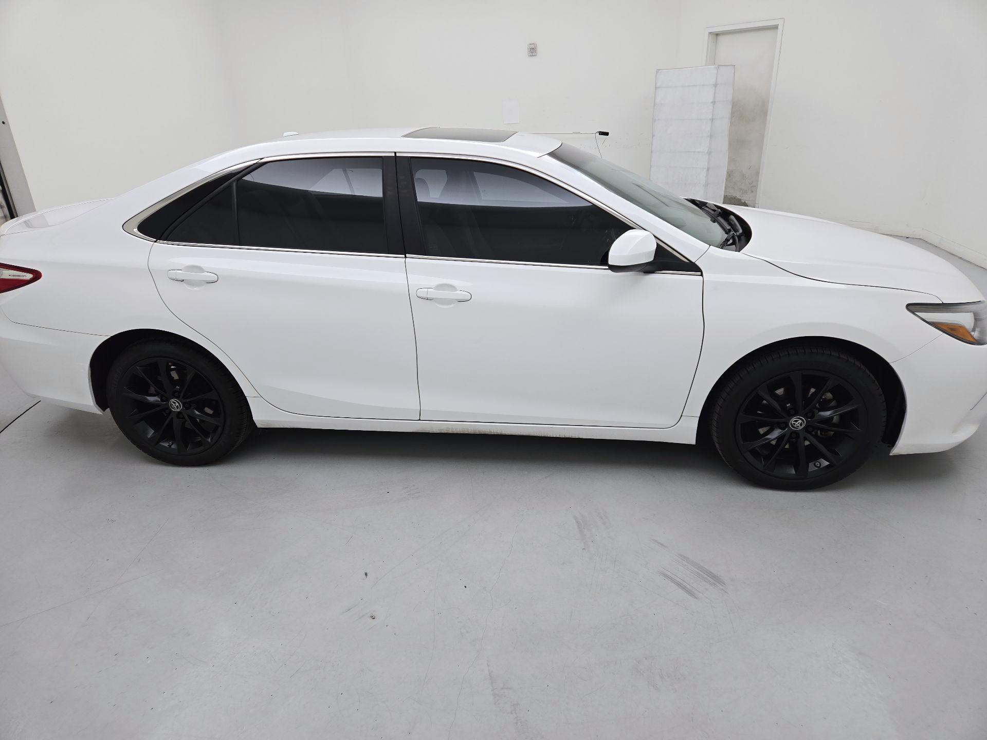 Thumbnail: 2015 Toyota Camry - 4