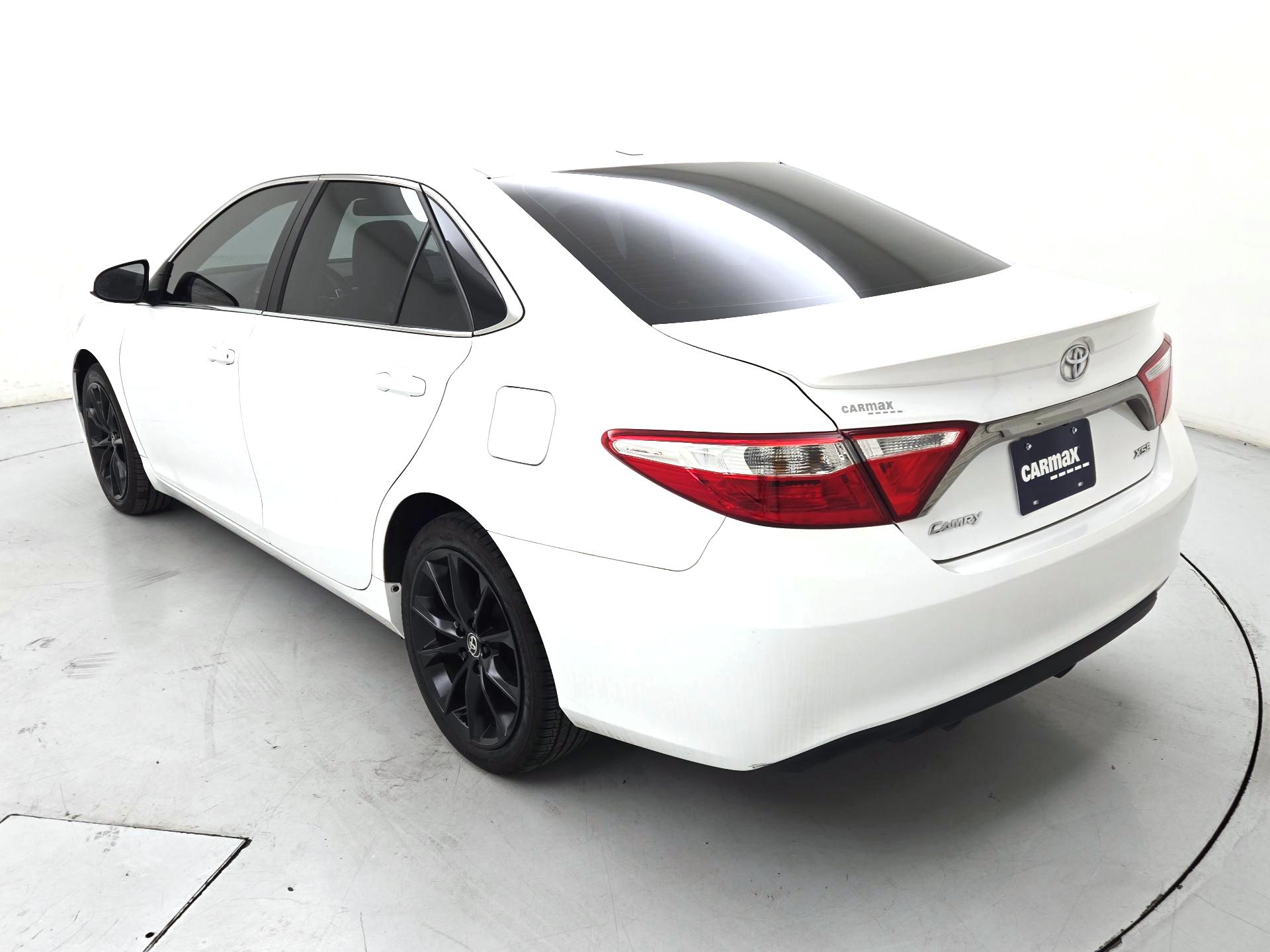 Thumbnail: 2015 Toyota Camry - 7
