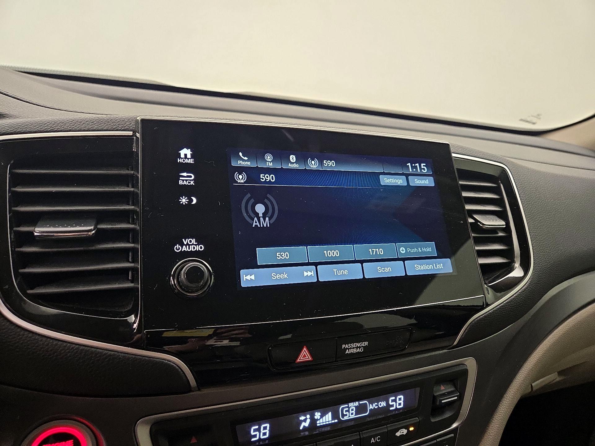 Thumbnail: 2019 Honda Pilot - 15