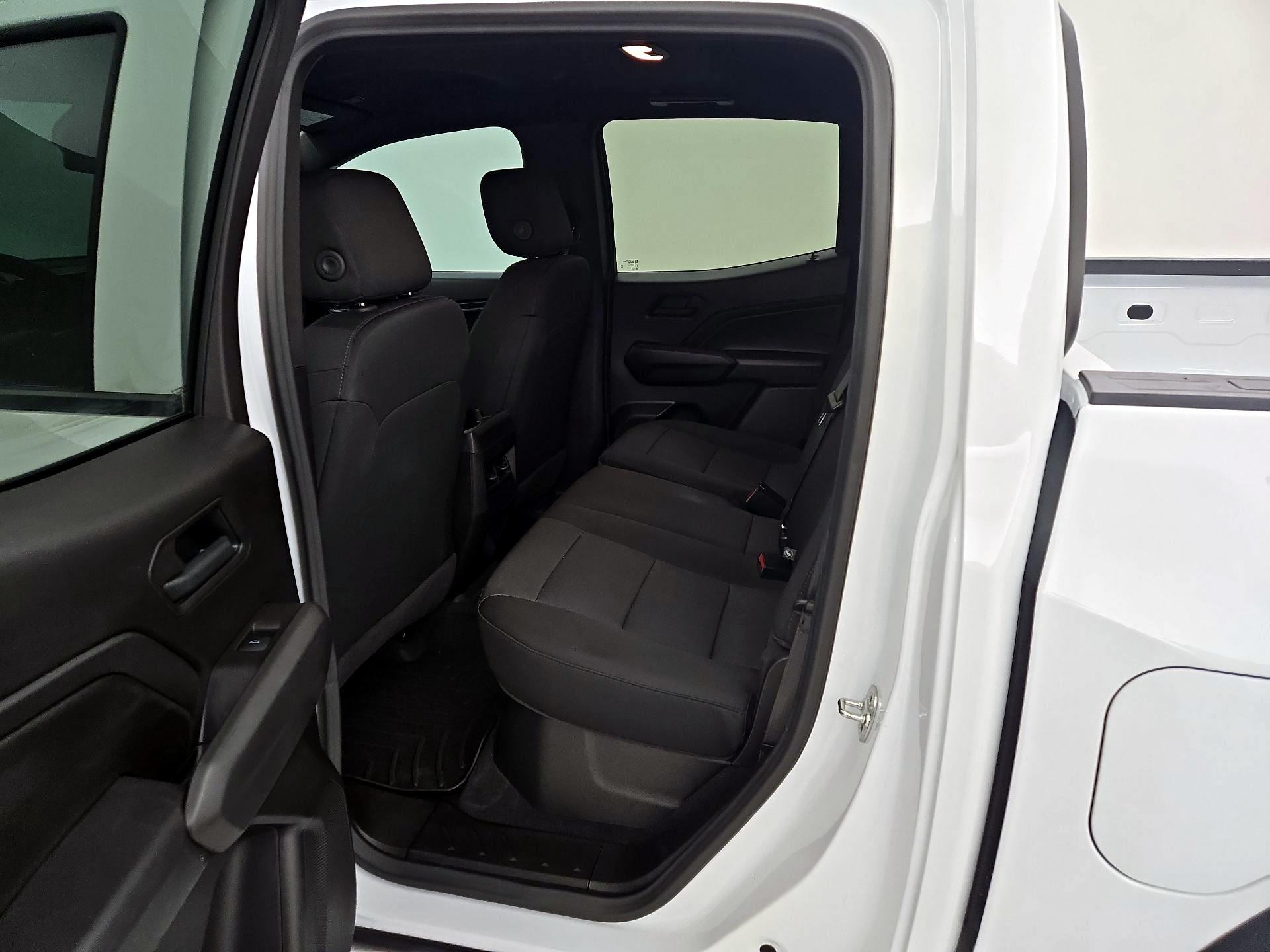 Thumbnail: 2025 Chevrolet Colorado - 18