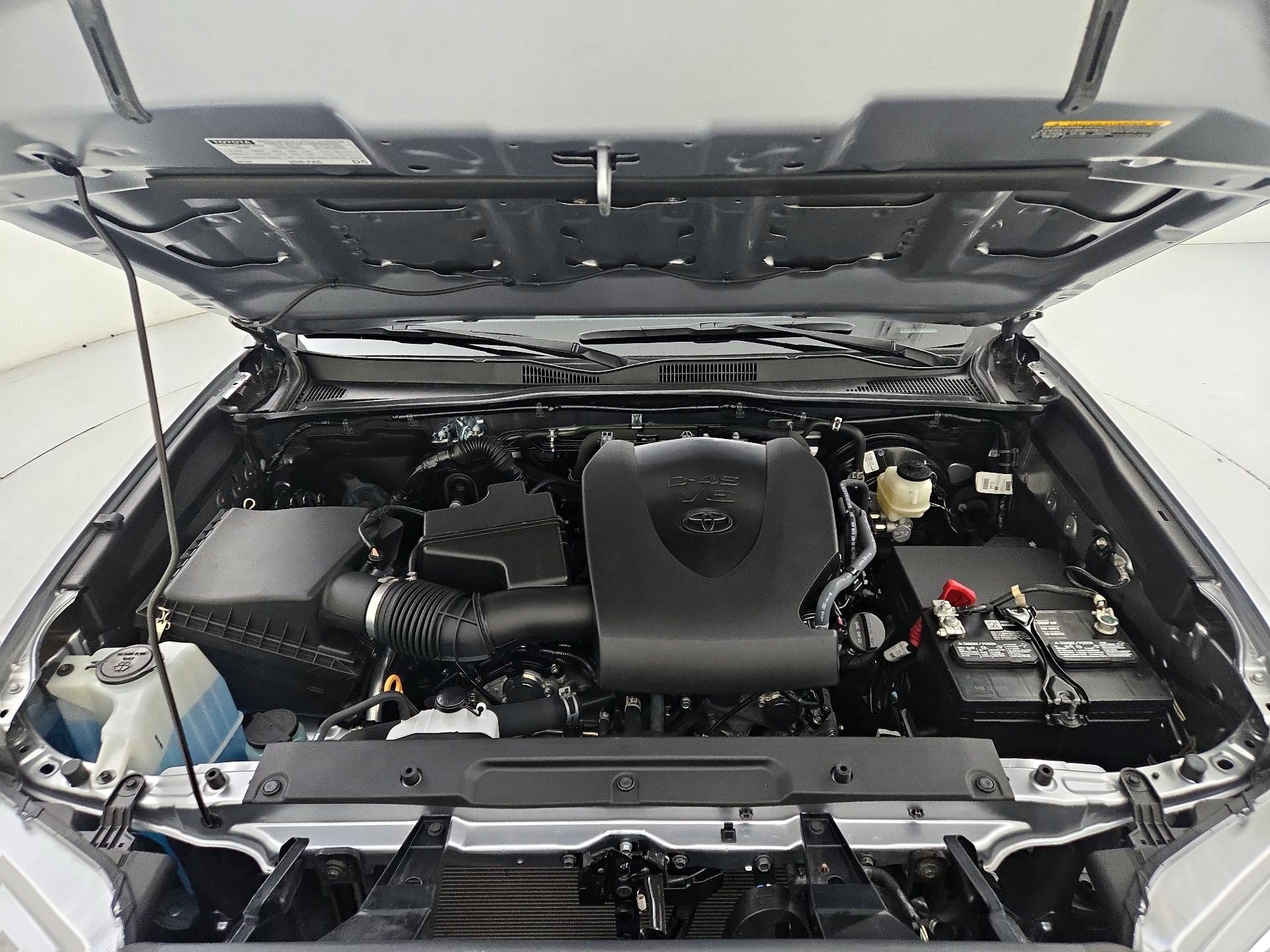 Thumbnail: 2021 Toyota Tacoma - 19