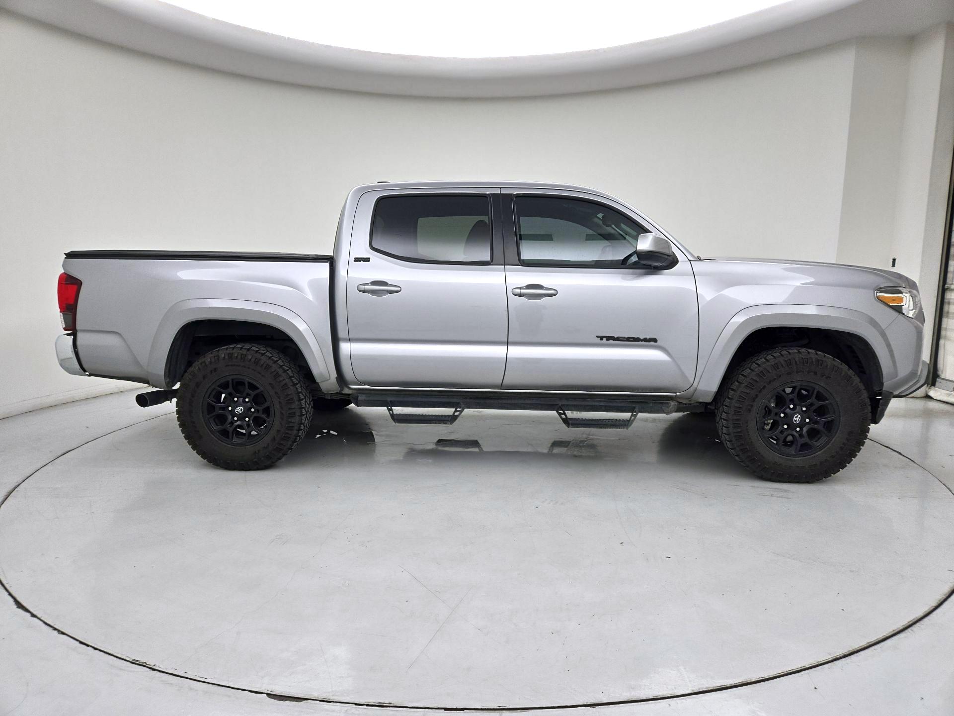 Thumbnail: 2021 Toyota Tacoma - 4