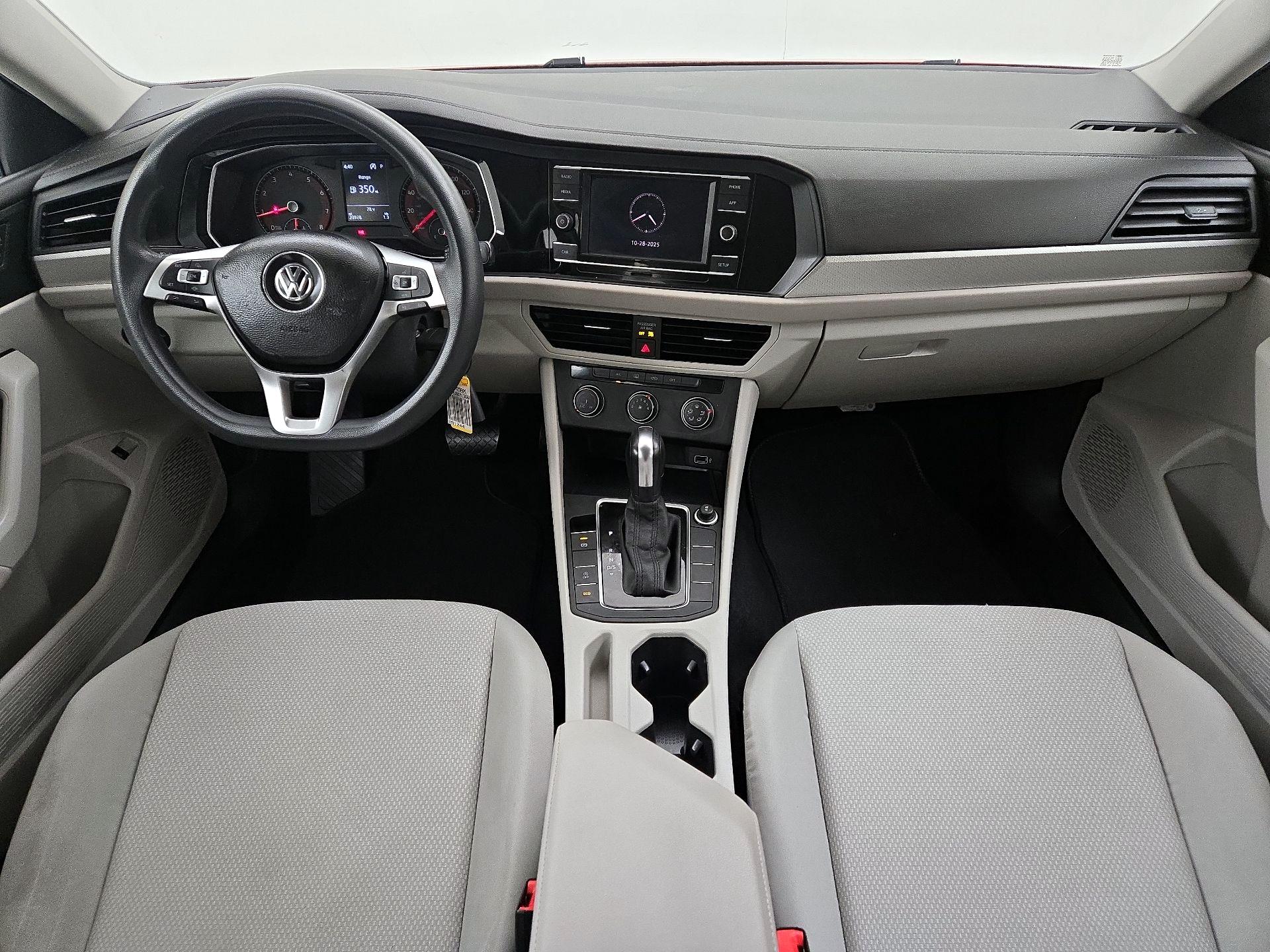 Thumbnail: 2019 Volkswagen Jetta - 9