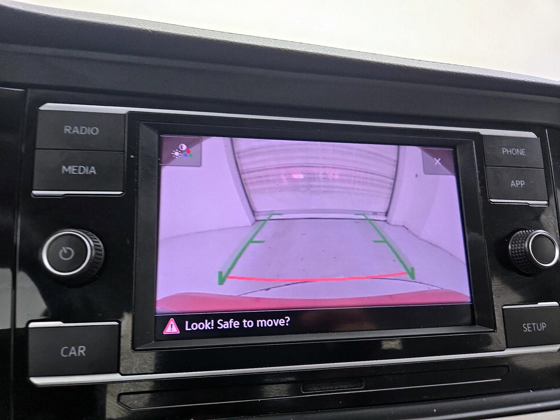 Thumbnail: 2019 Volkswagen Jetta - 14