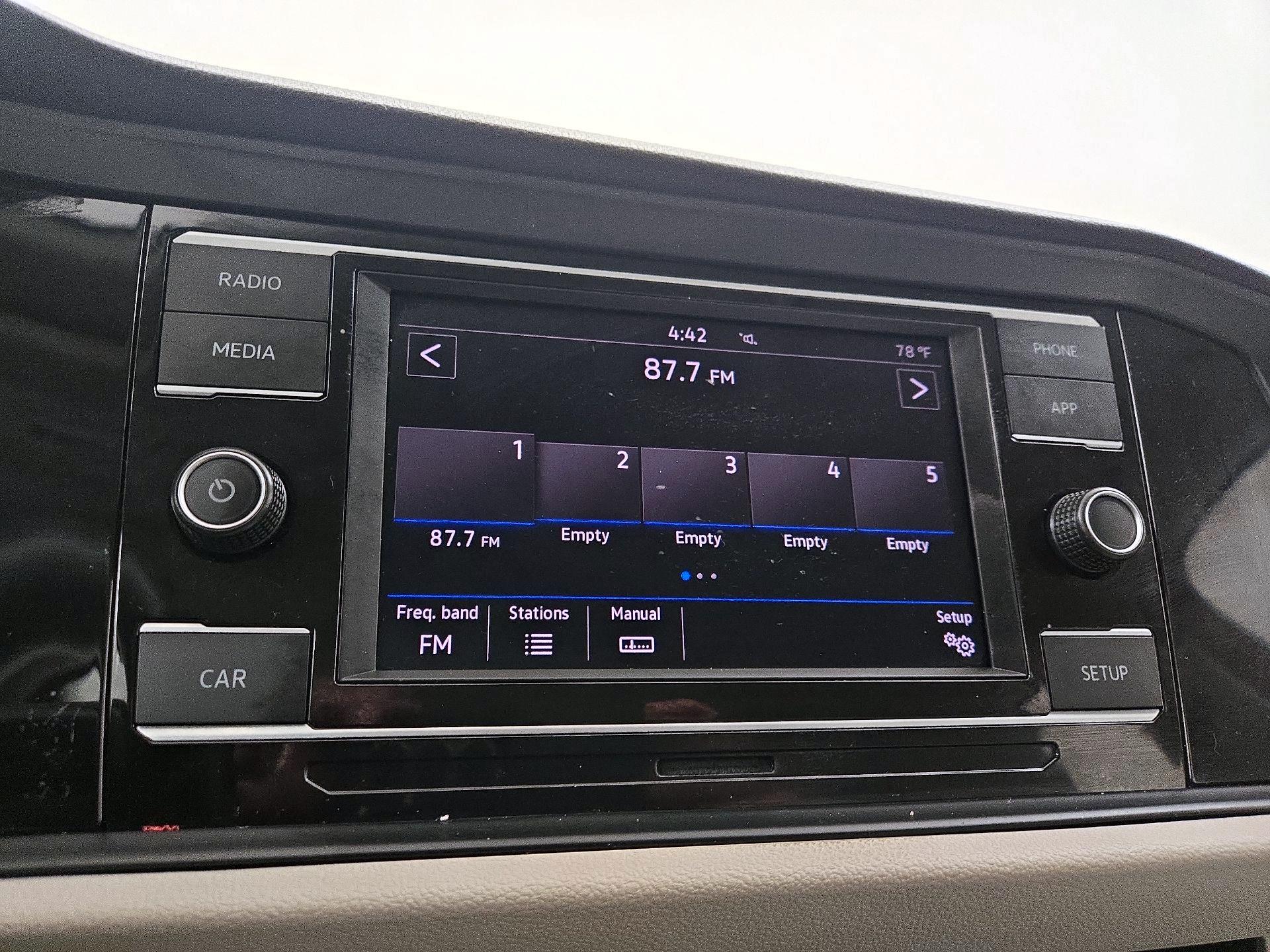 Thumbnail: 2019 Volkswagen Jetta - 15