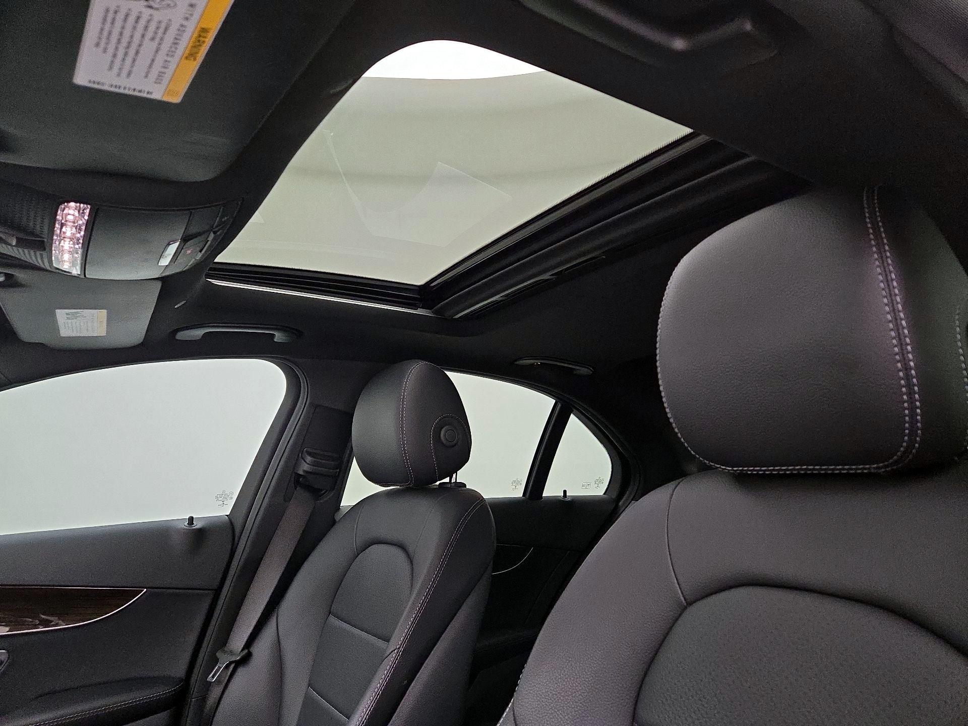 Thumbnail: 2019 Mercedes-Benz C-Class - 17