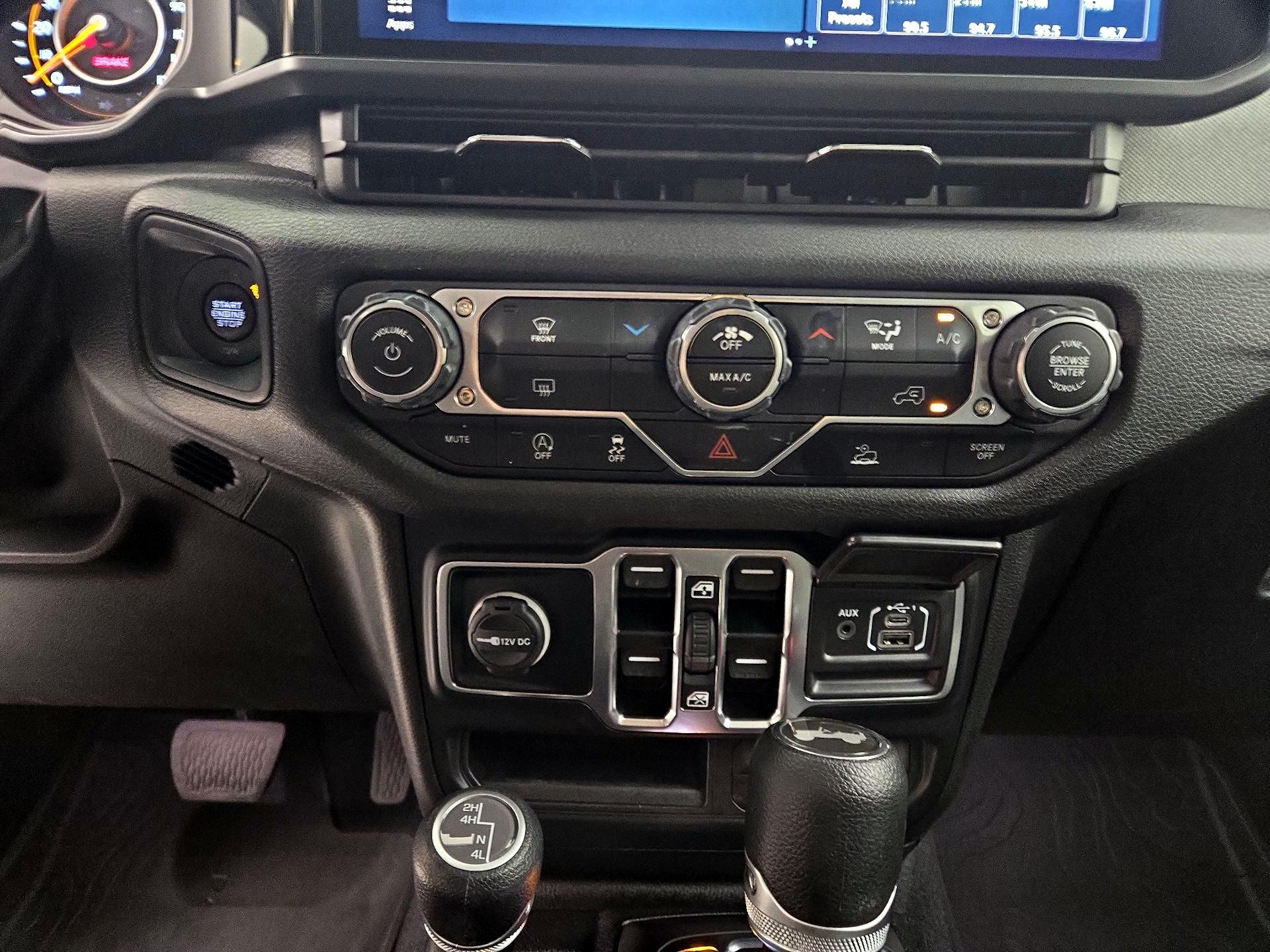 Thumbnail: 2024 Jeep Wrangler - 14