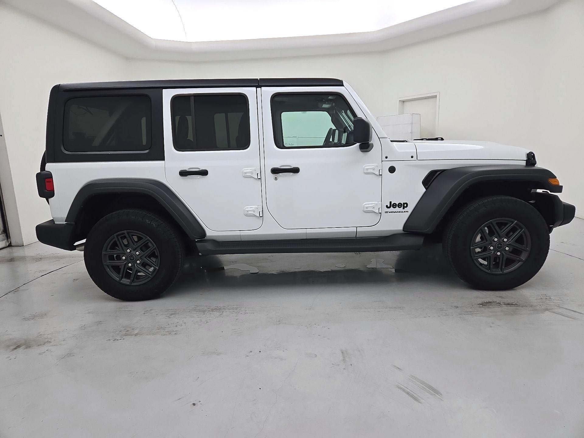 Thumbnail: 2024 Jeep Wrangler - 4