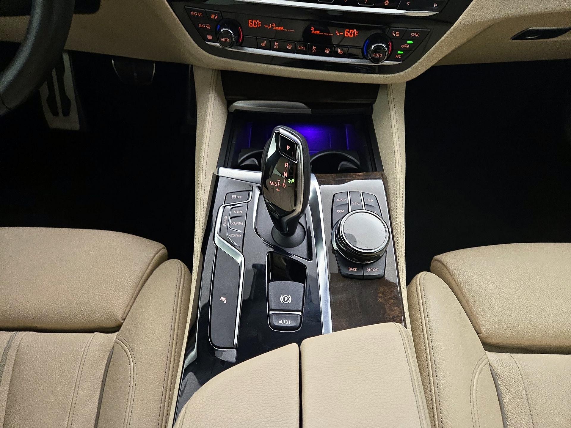 Thumbnail: 2018 BMW 5 Series - 16