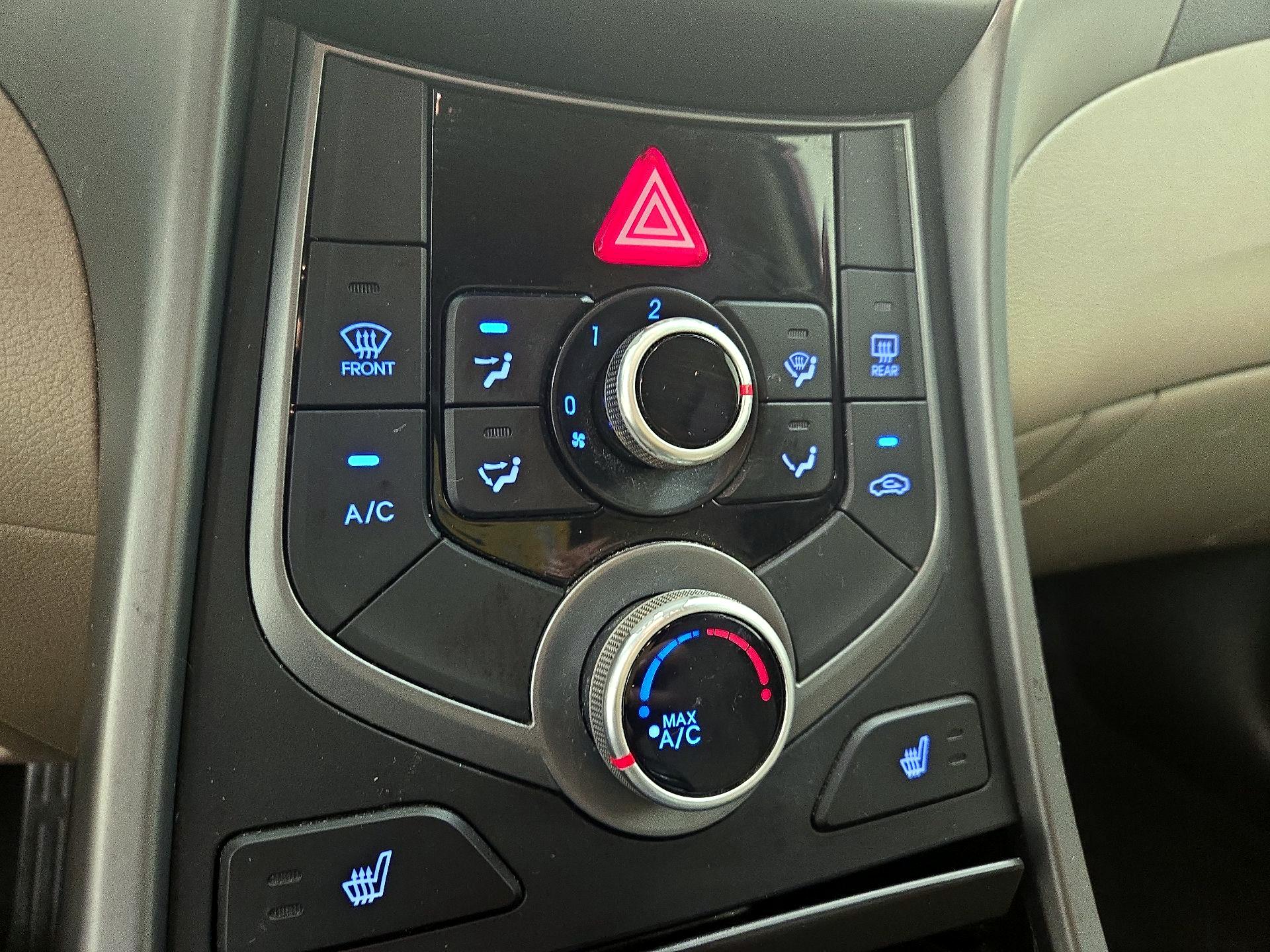 Thumbnail: 2014 Hyundai Elantra - 16