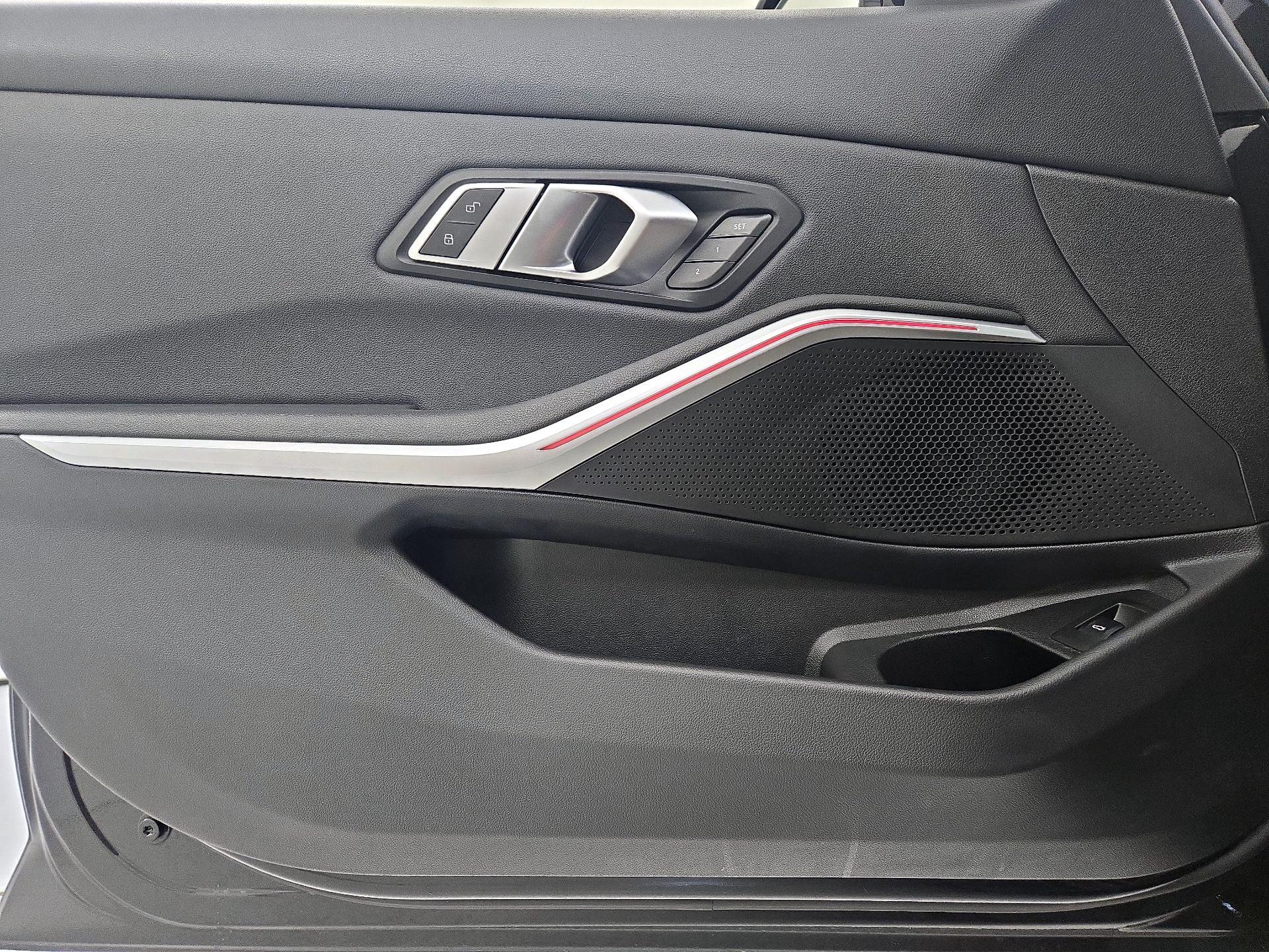 Thumbnail: 2021 BMW 3 Series - 12