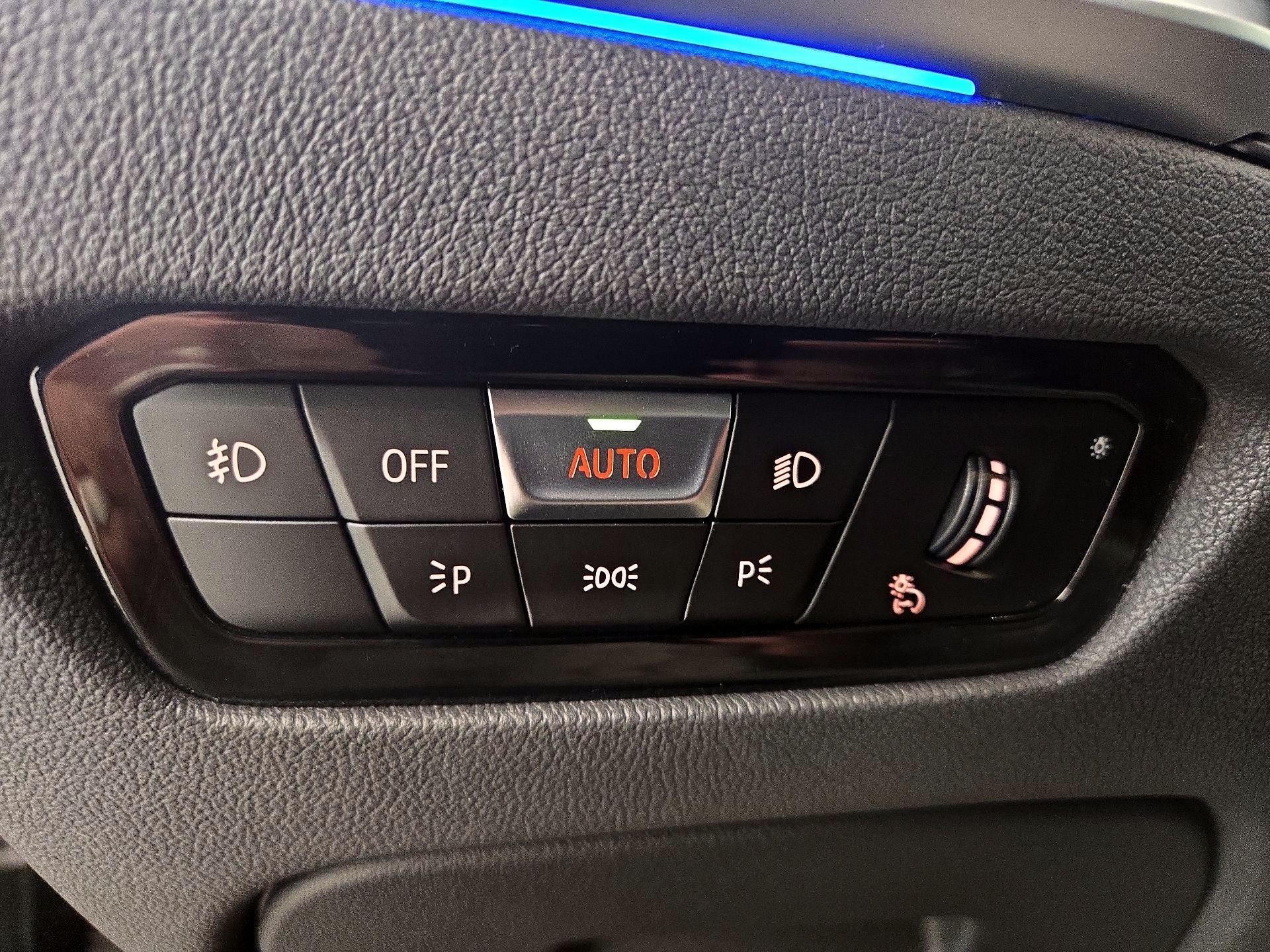 Thumbnail: 2021 BMW 3 Series - 13