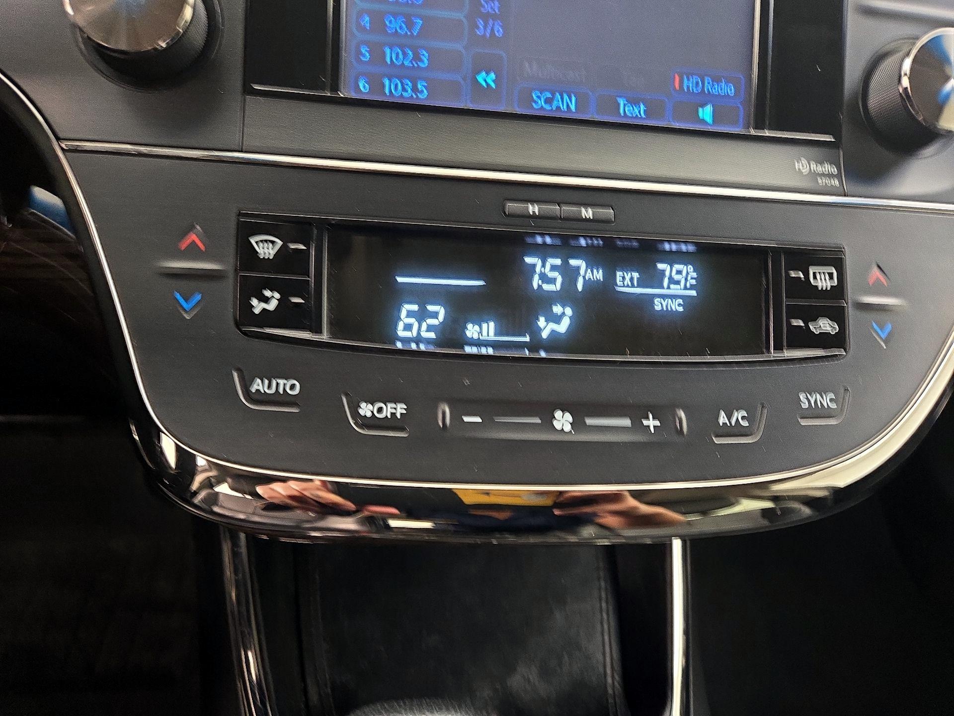 Thumbnail: 2014 Toyota Avalon - 17