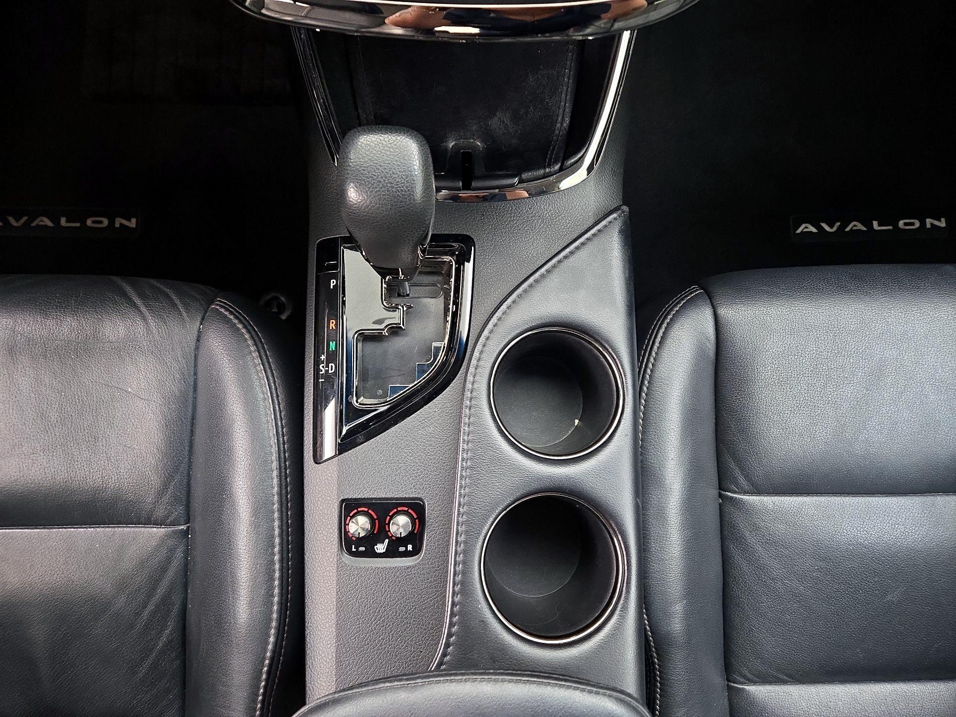 Thumbnail: 2014 Toyota Avalon - 18