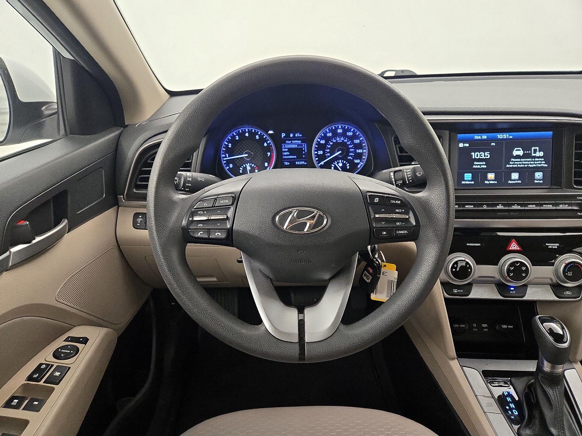Thumbnail: 2019 Hyundai Elantra - 10