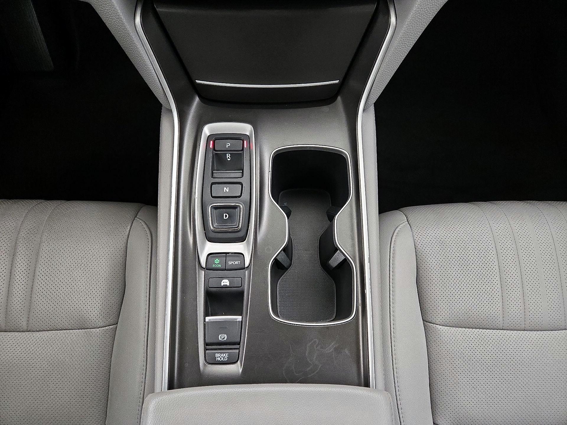 Thumbnail: 2018 Honda Accord - 15