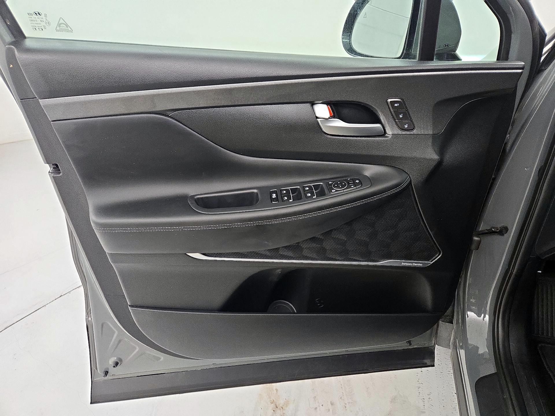 Thumbnail: 2022 Hyundai Santa Fe - 12