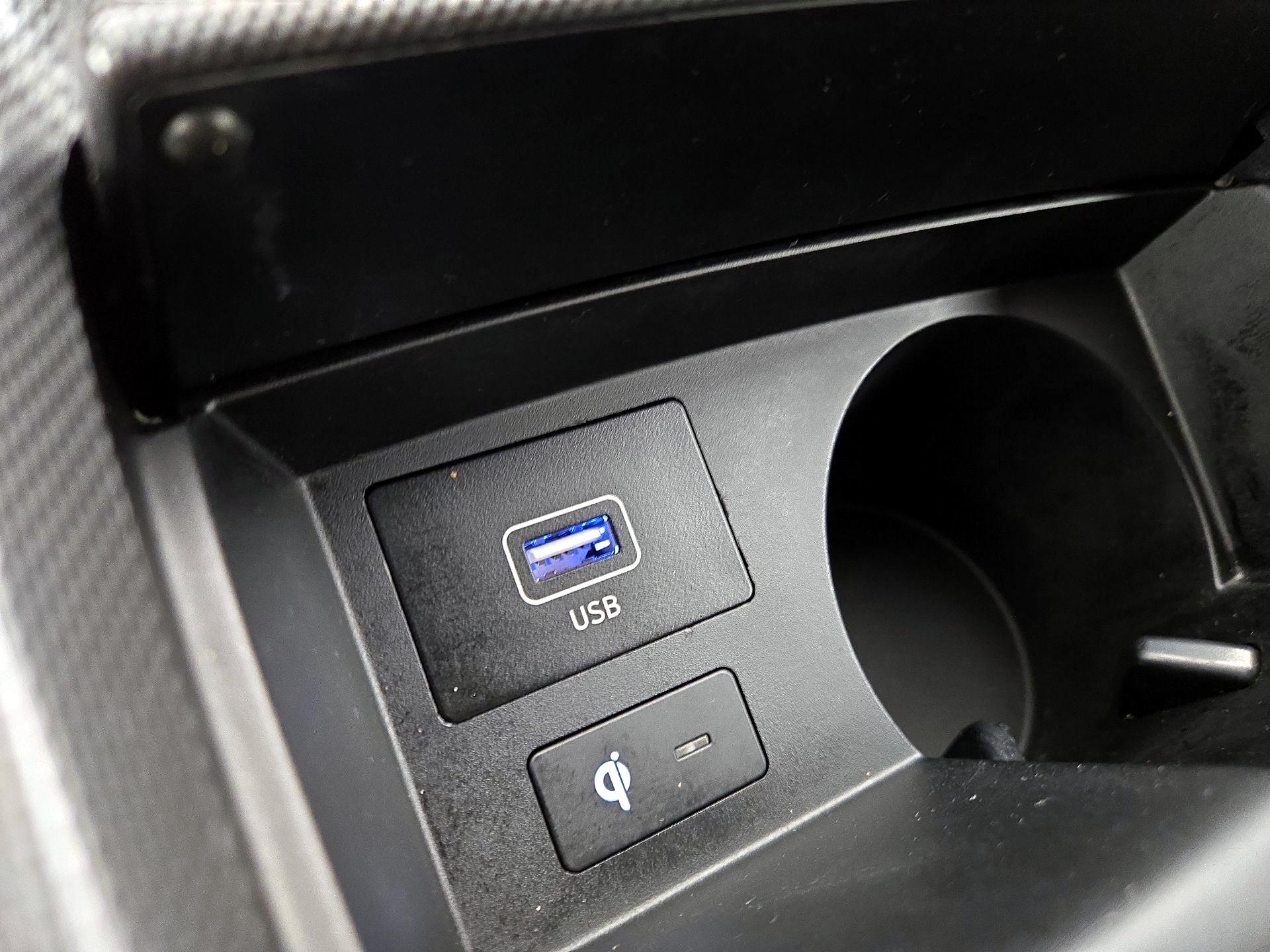 Thumbnail: 2022 Hyundai Santa Fe - 19