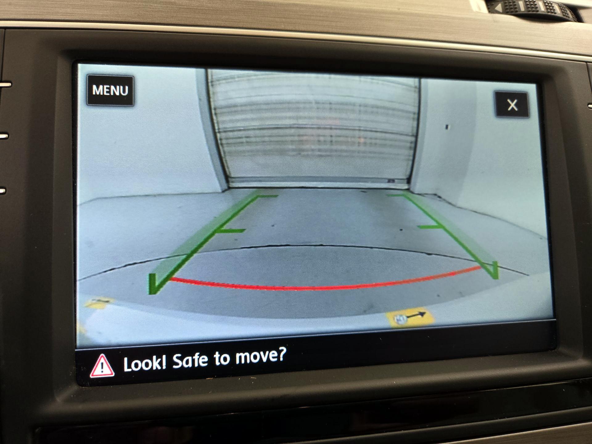 Thumbnail: 2017 Volkswagen Golf - 14