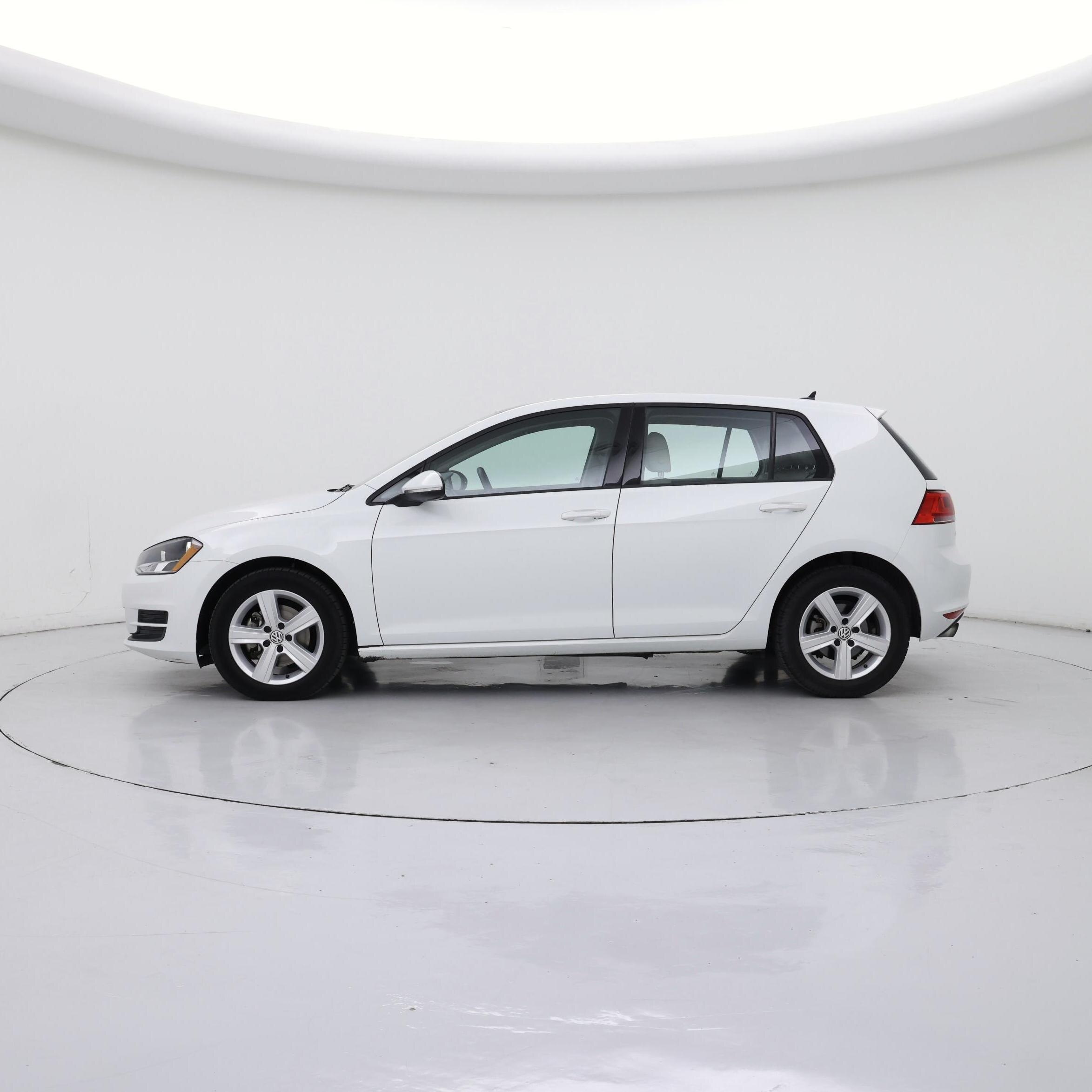 Thumbnail: 2017 Volkswagen Golf - 3