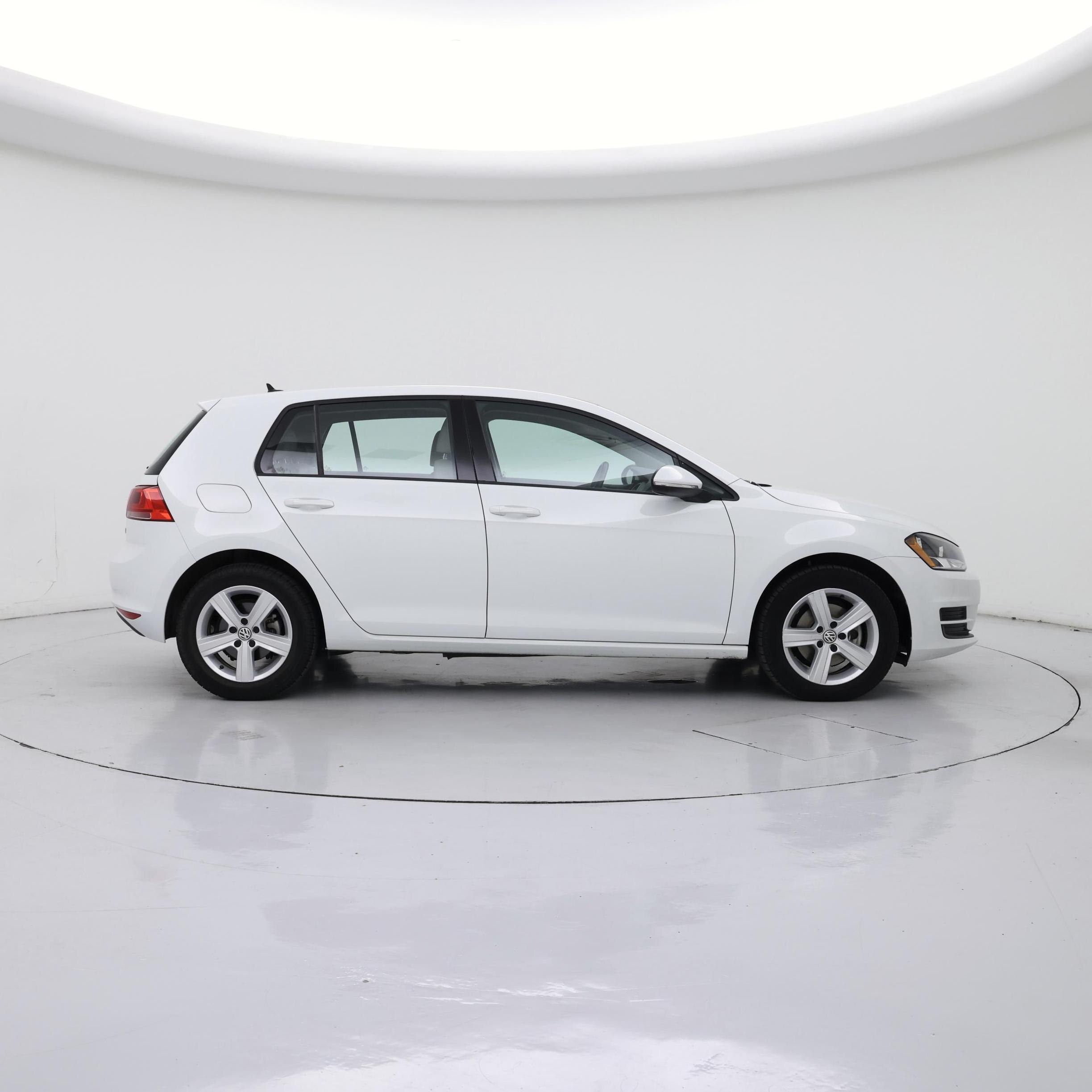 Thumbnail: 2017 Volkswagen Golf - 7