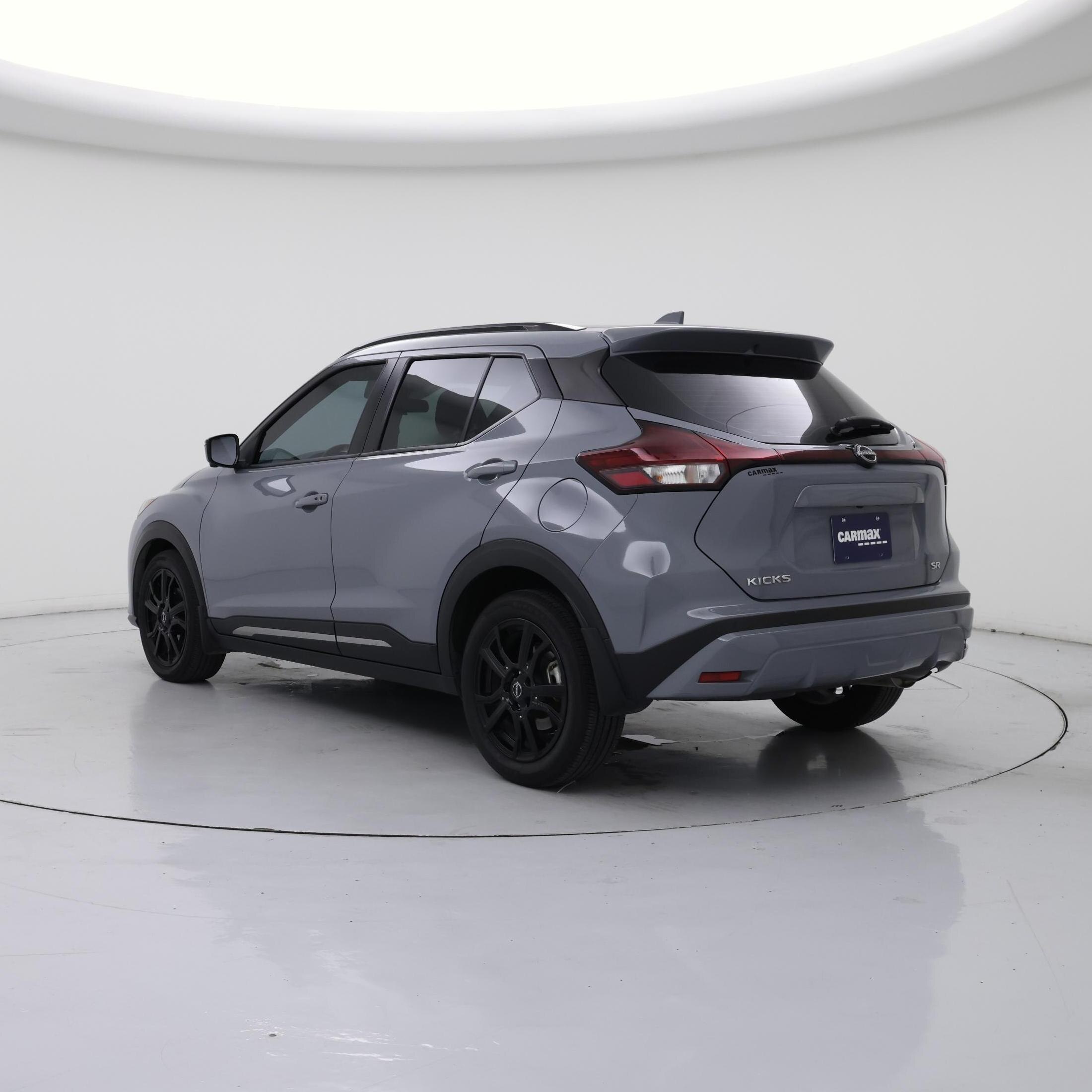 Thumbnail: 2023 Nissan Kicks - 2