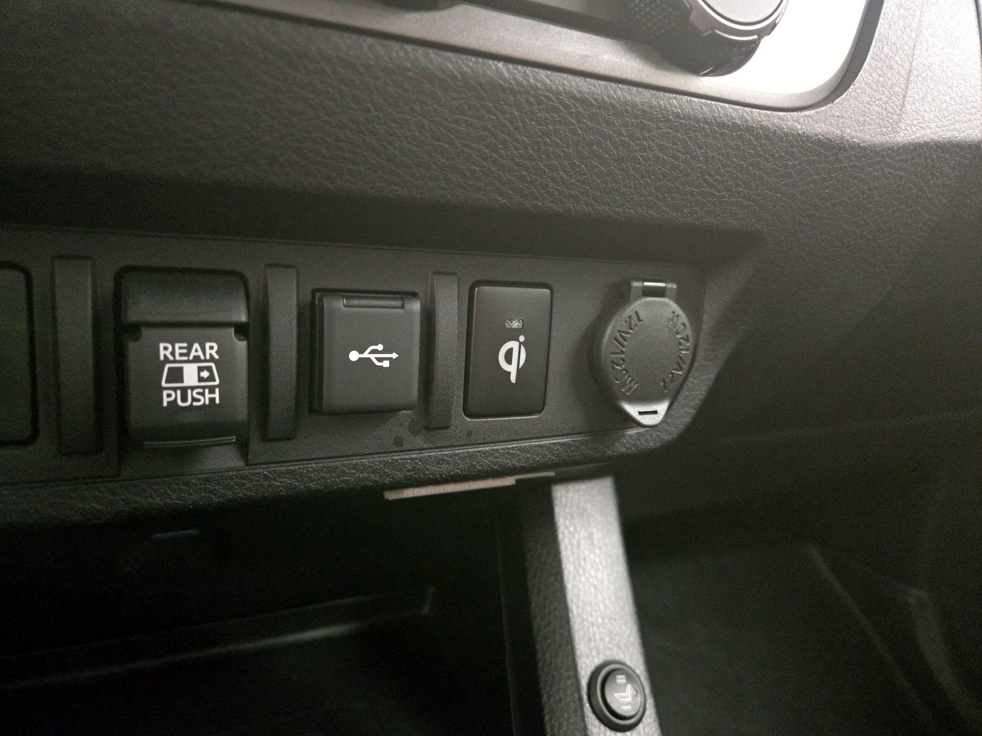 Thumbnail: 2022 Toyota Tacoma - 18