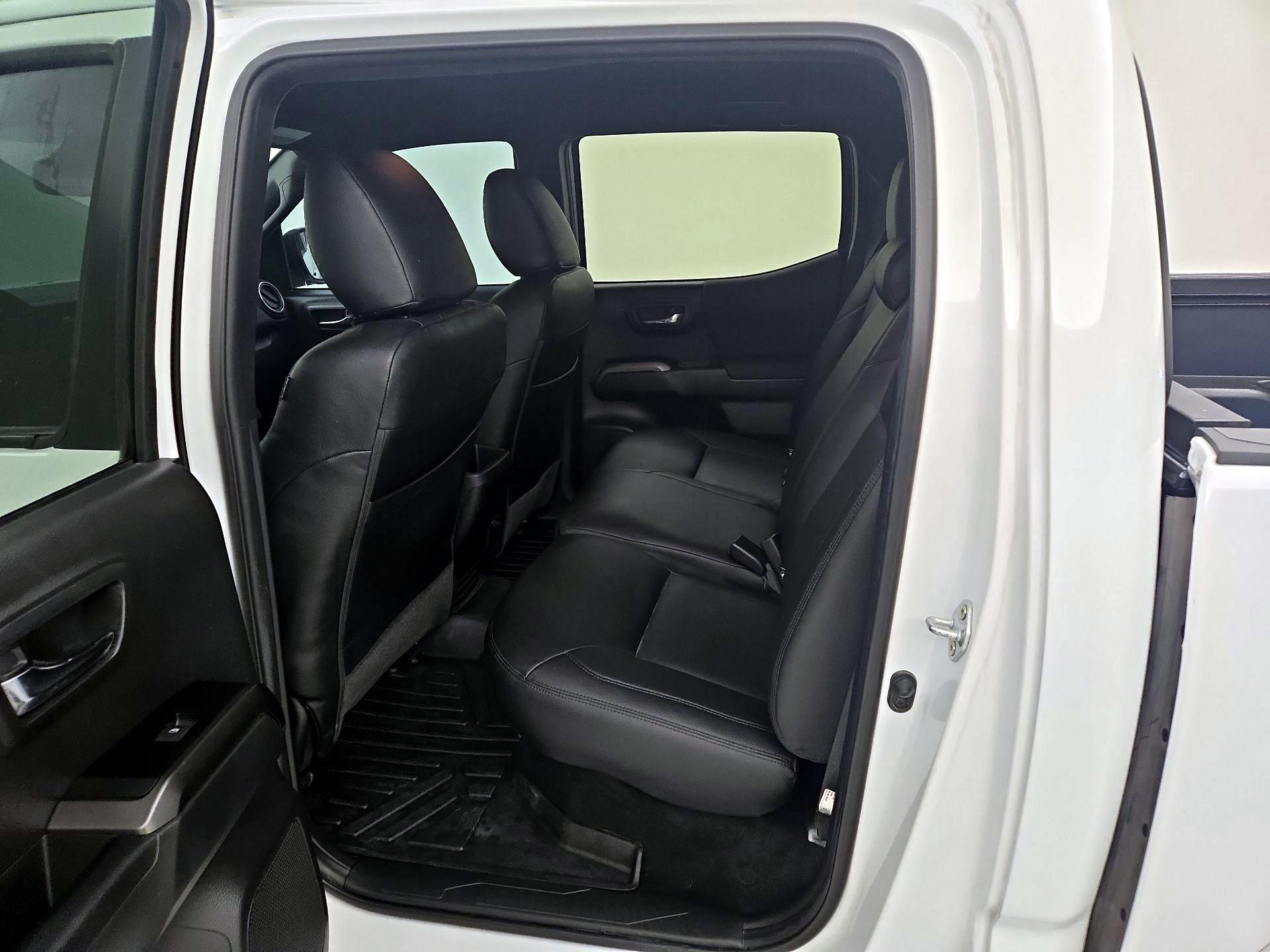 Thumbnail: 2022 Toyota Tacoma - 19