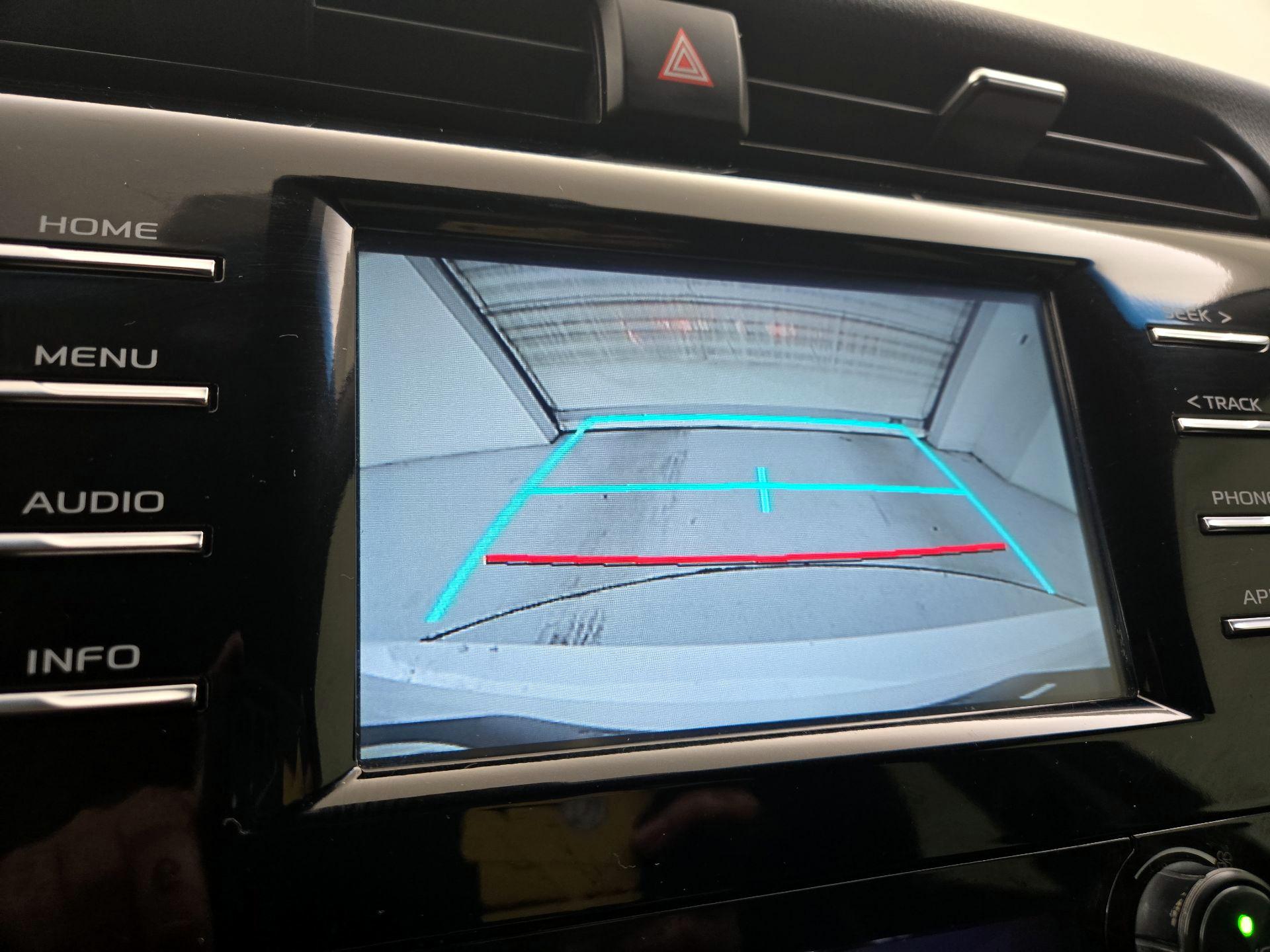 Thumbnail: 2018 Toyota Camry - 14