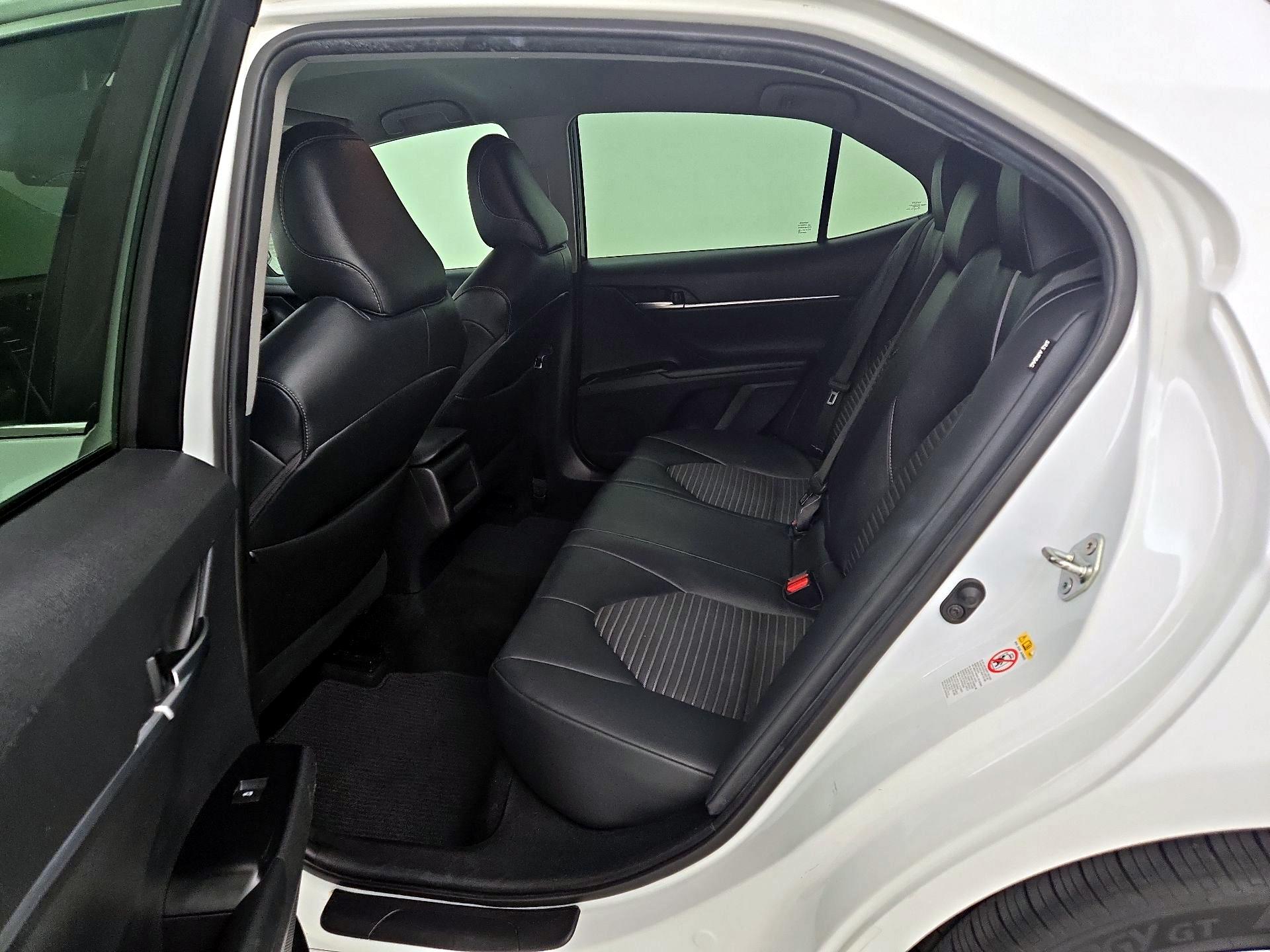 Thumbnail: 2018 Toyota Camry - 19