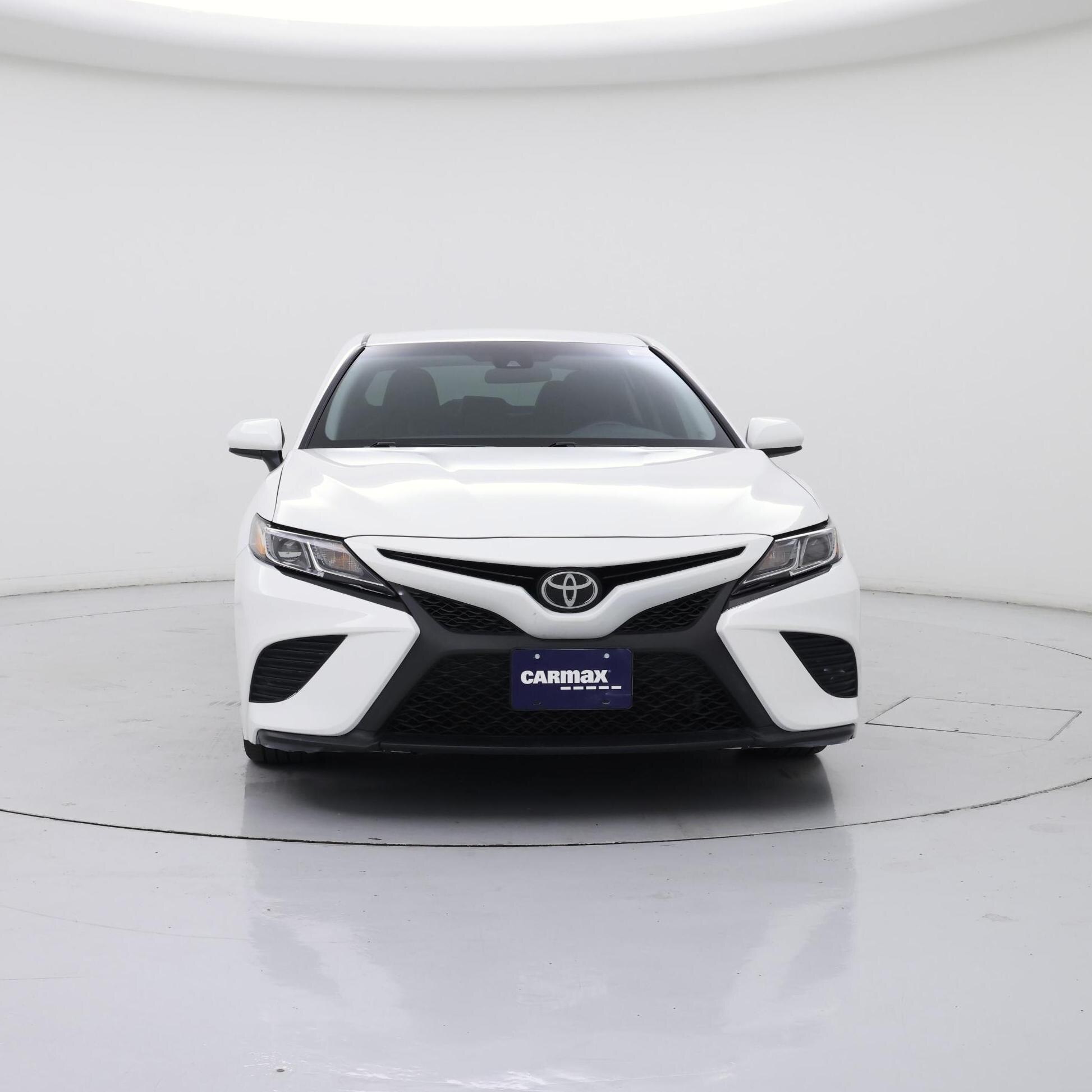 Thumbnail: 2018 Toyota Camry - 5