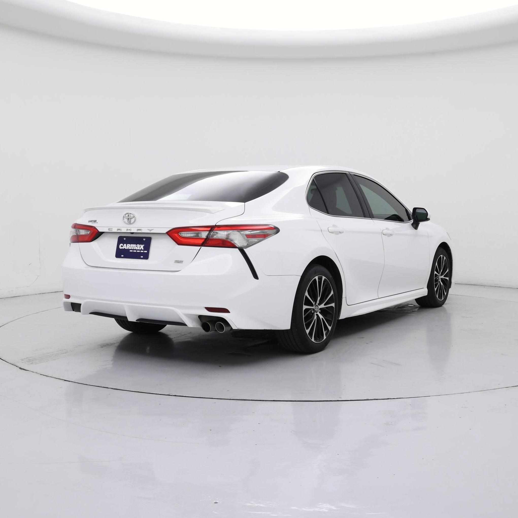 Thumbnail: 2018 Toyota Camry - 8