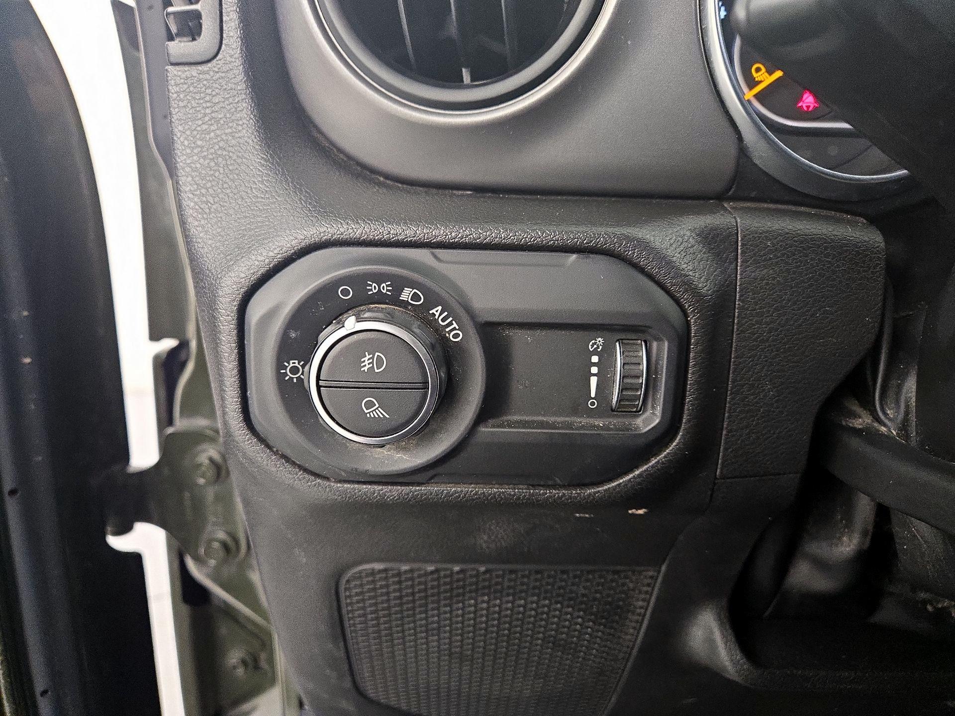 Thumbnail: 2023 Jeep Gladiator - 13