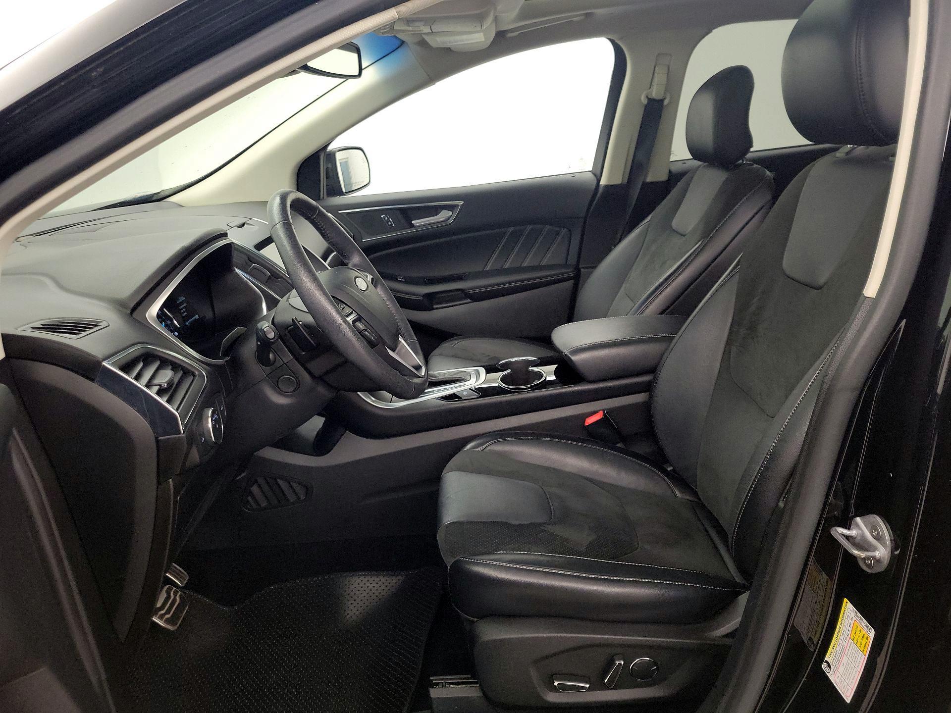 Thumbnail: 2018 Ford Edge - 11