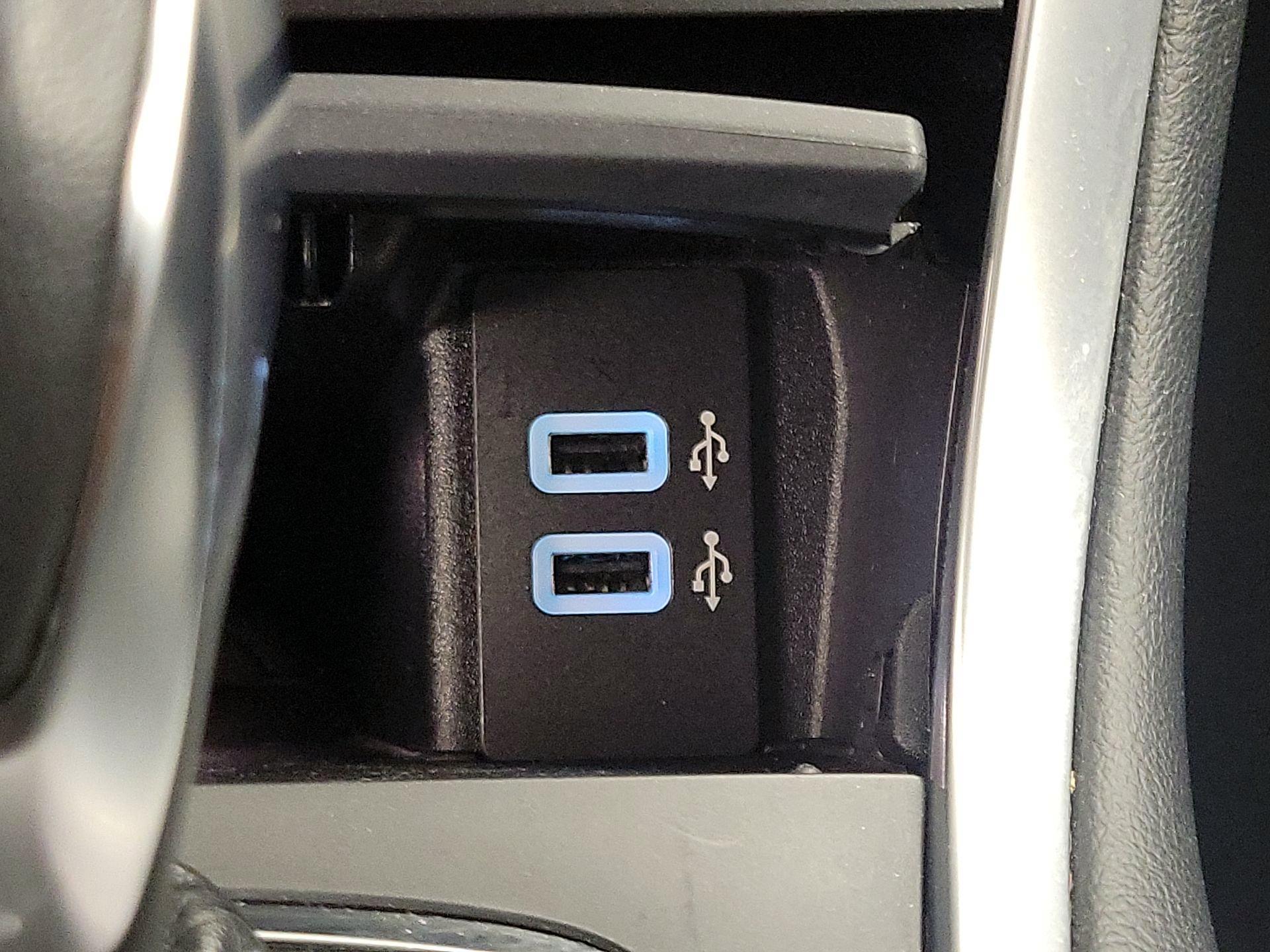 Thumbnail: 2018 Ford Edge - 19