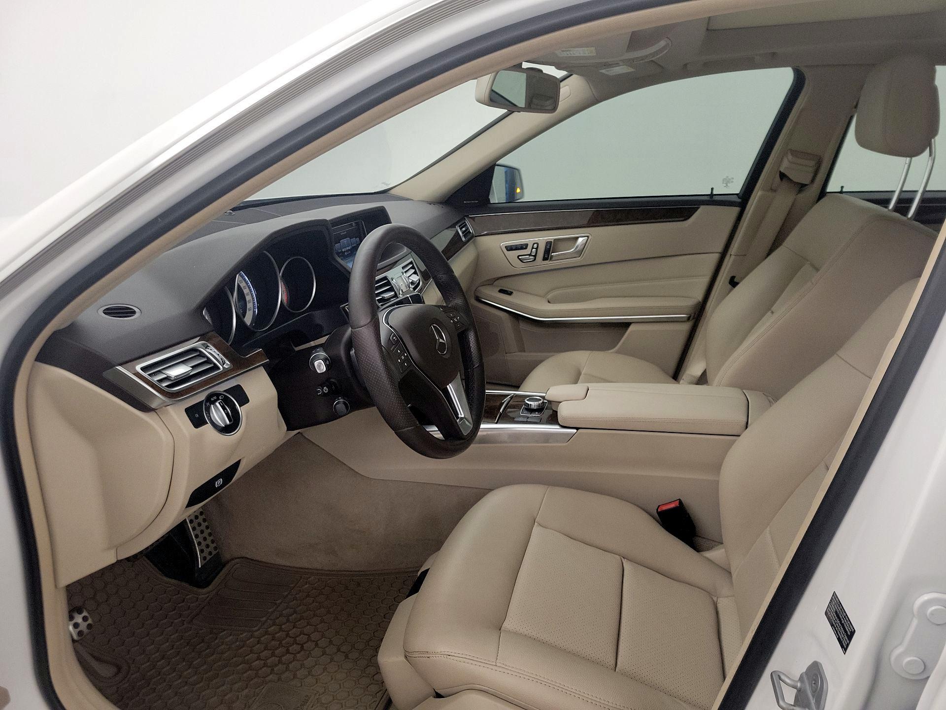 Thumbnail: 2016 Mercedes-Benz E-Class - 11