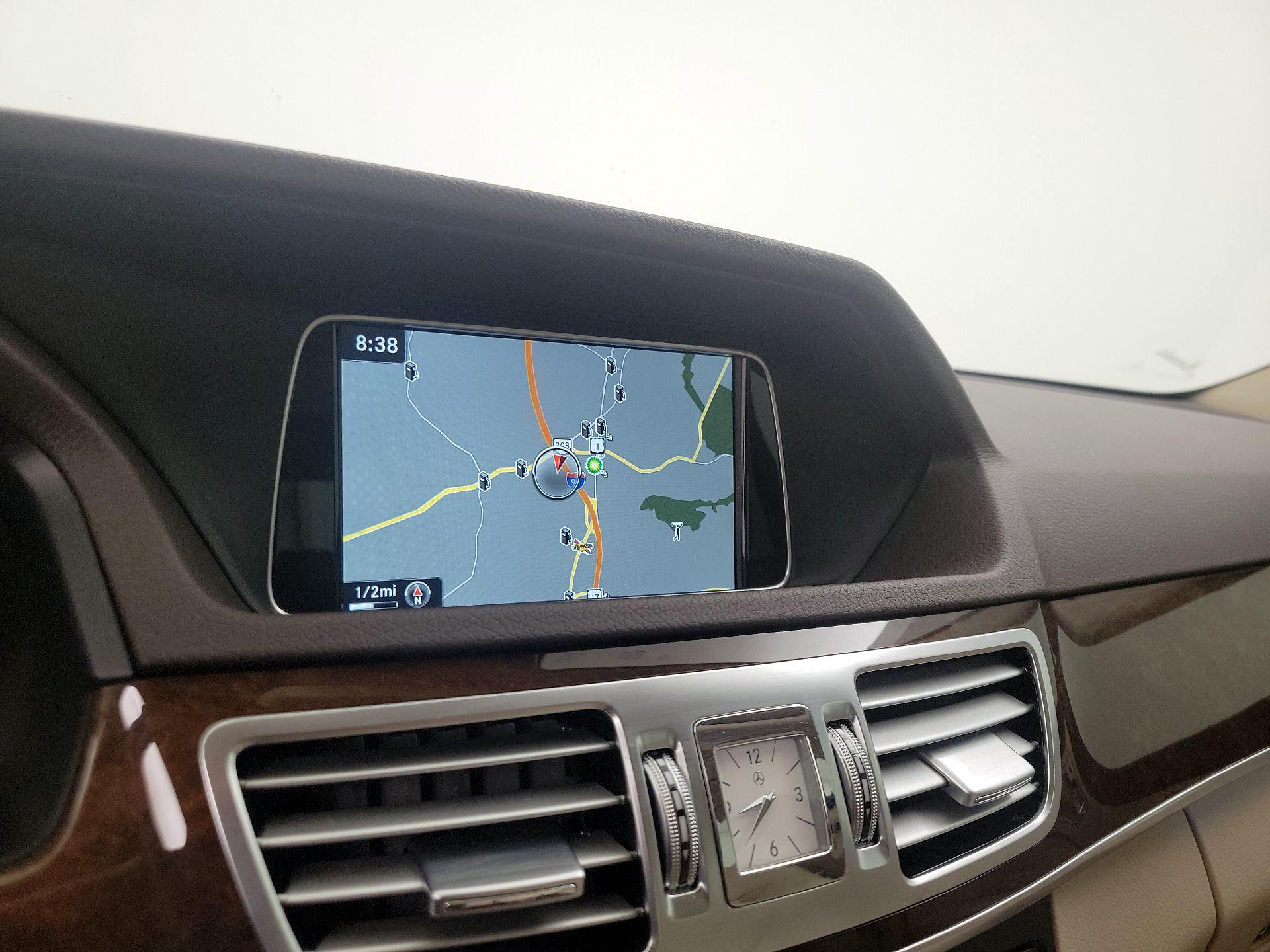 Thumbnail: 2016 Mercedes-Benz E-Class - 14