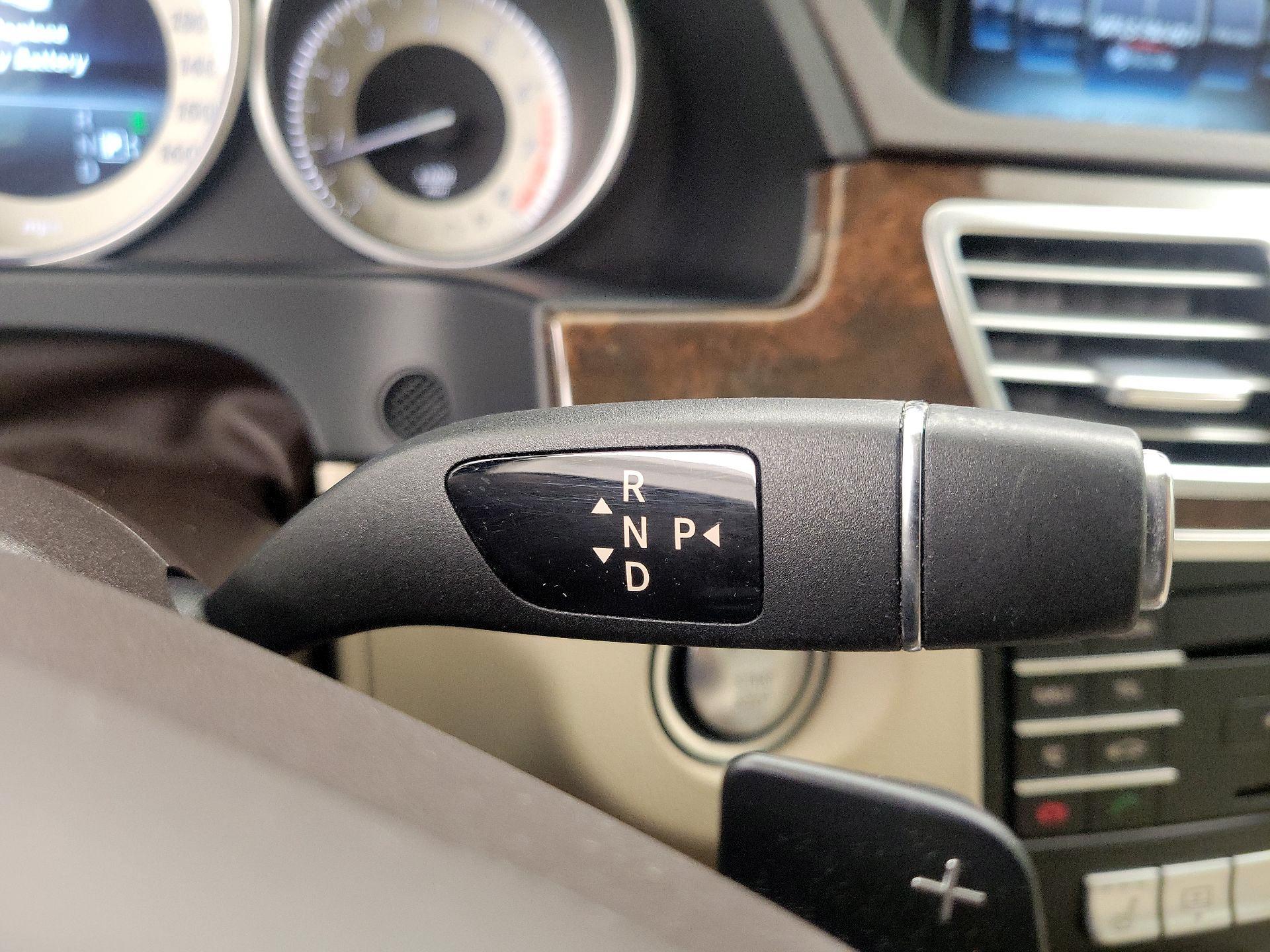 Thumbnail: 2016 Mercedes-Benz E-Class - 18