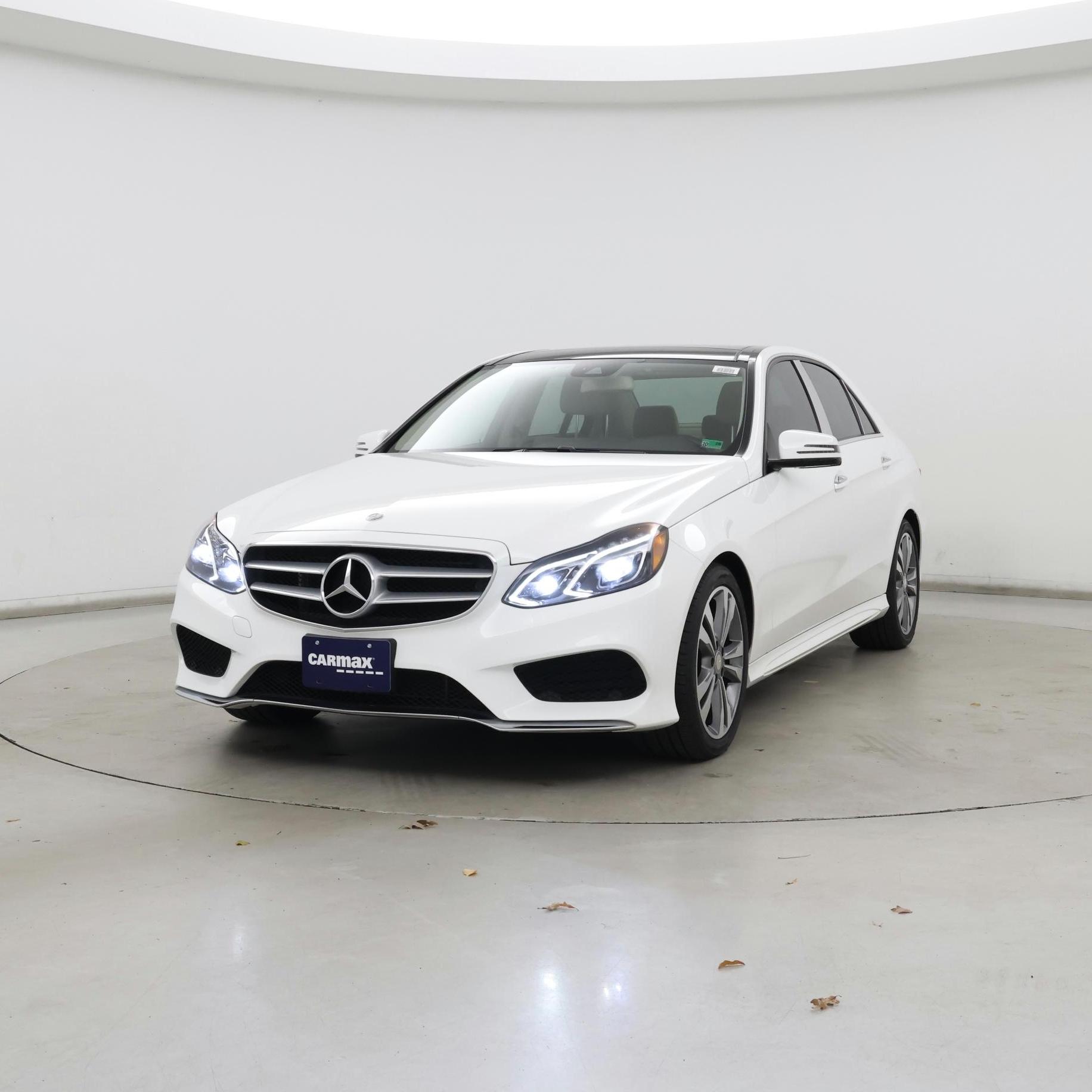 Thumbnail: 2016 Mercedes-Benz E-Class - 4