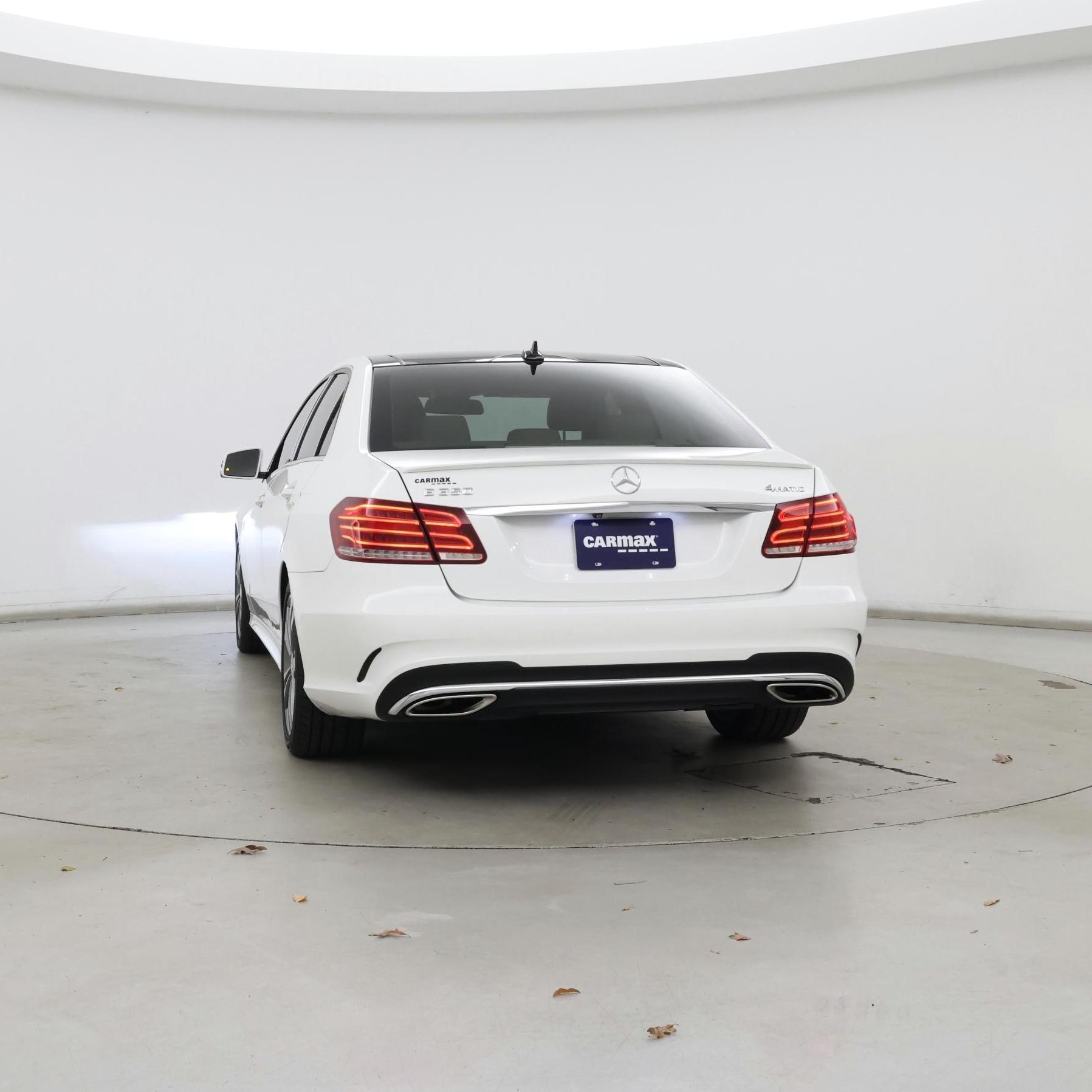 Thumbnail: 2016 Mercedes-Benz E-Class - 6