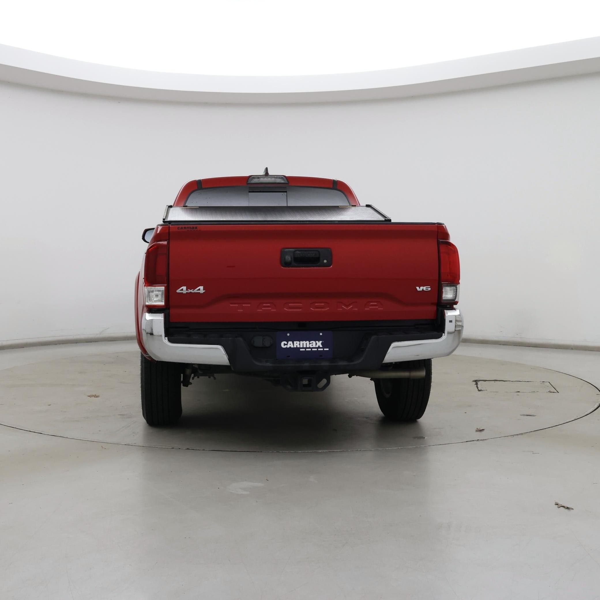 Thumbnail: 2019 Toyota Tacoma - 6