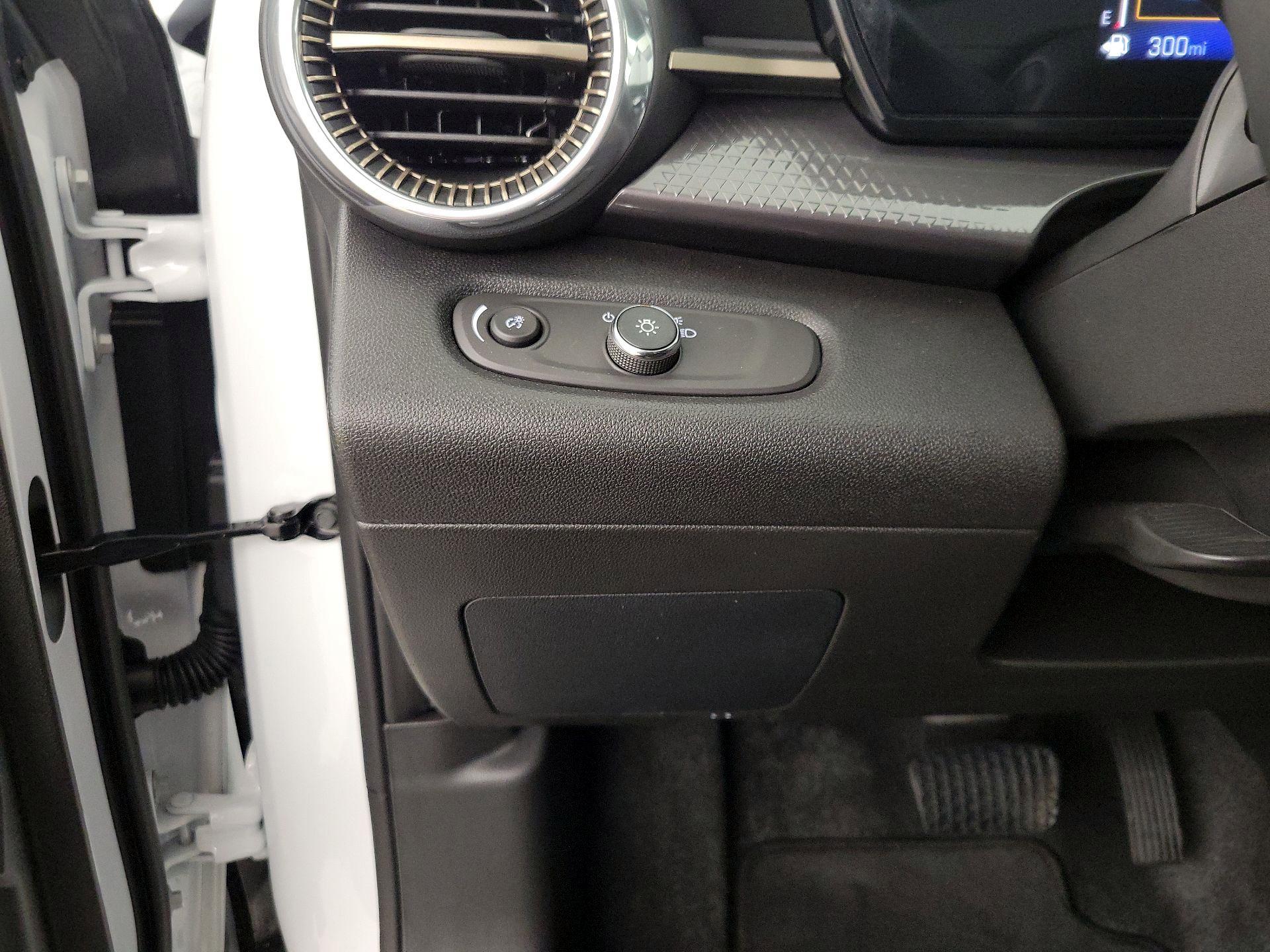 Thumbnail: 2025 Chevrolet Trax - 13