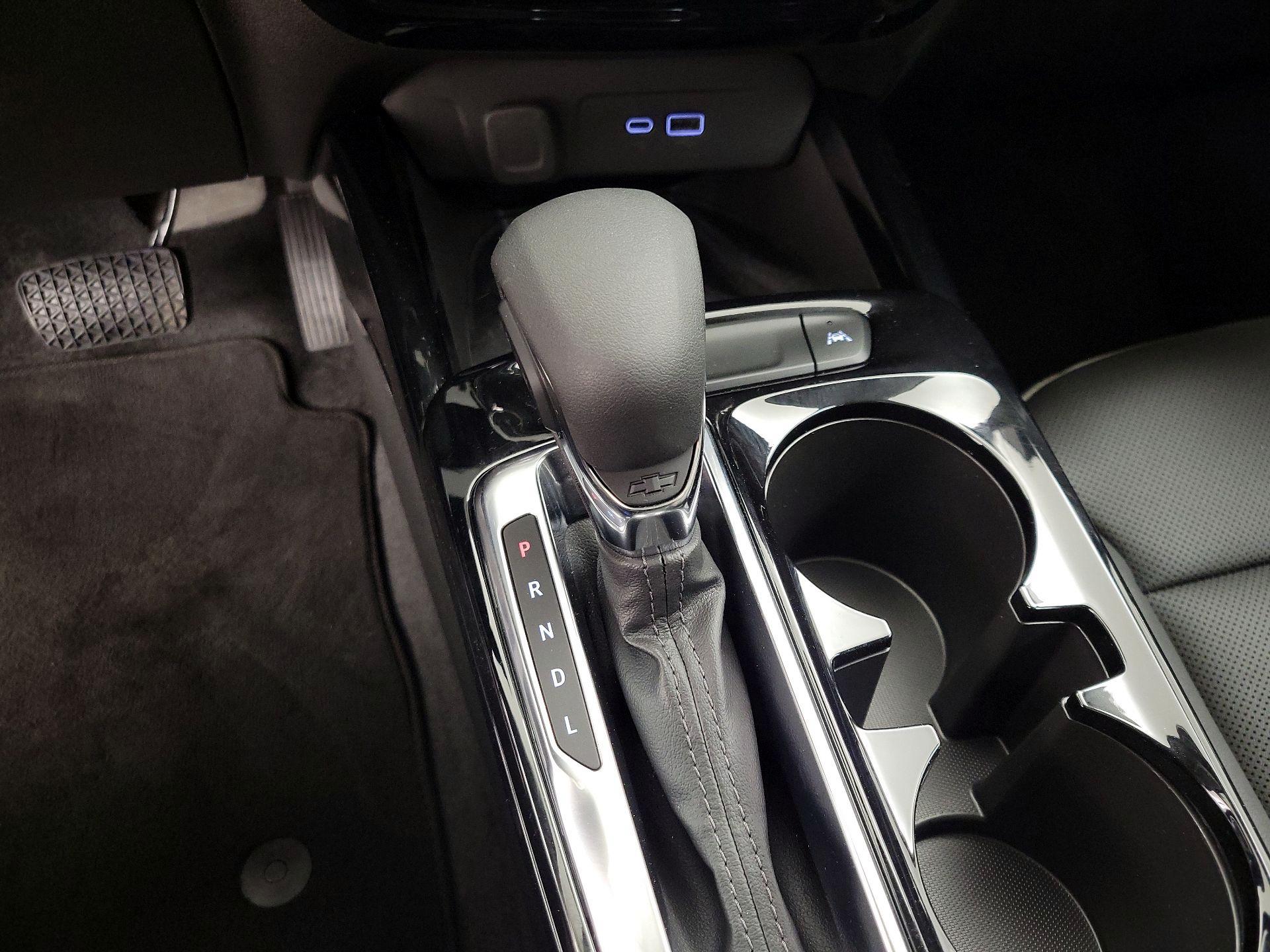 Thumbnail: 2025 Chevrolet Trax - 17