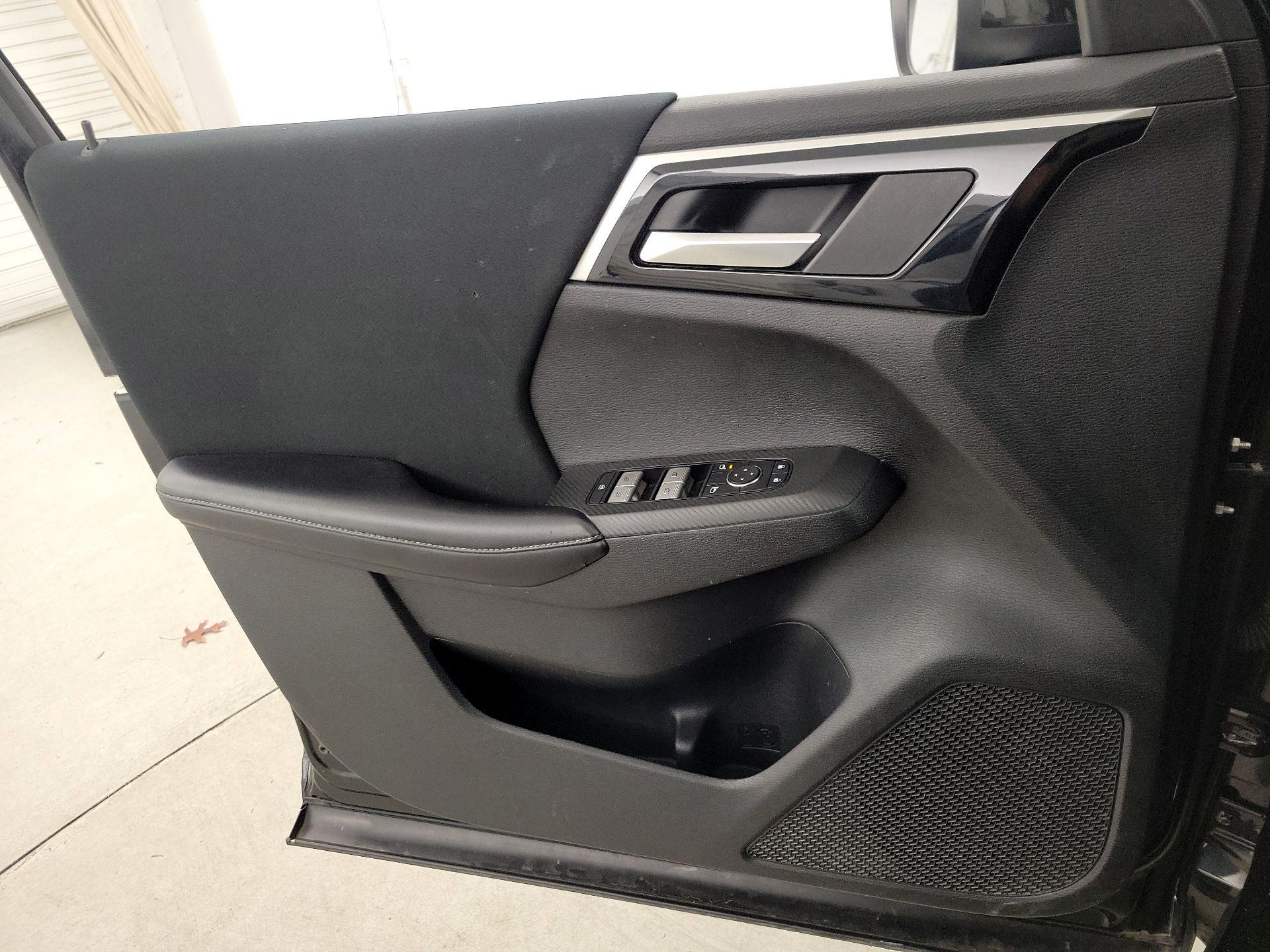 Thumbnail: 2022 Mitsubishi Outlander - 12