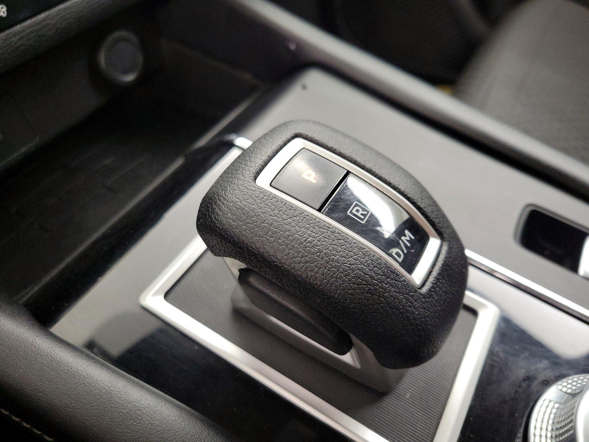 Thumbnail: 2022 Mitsubishi Outlander - 17