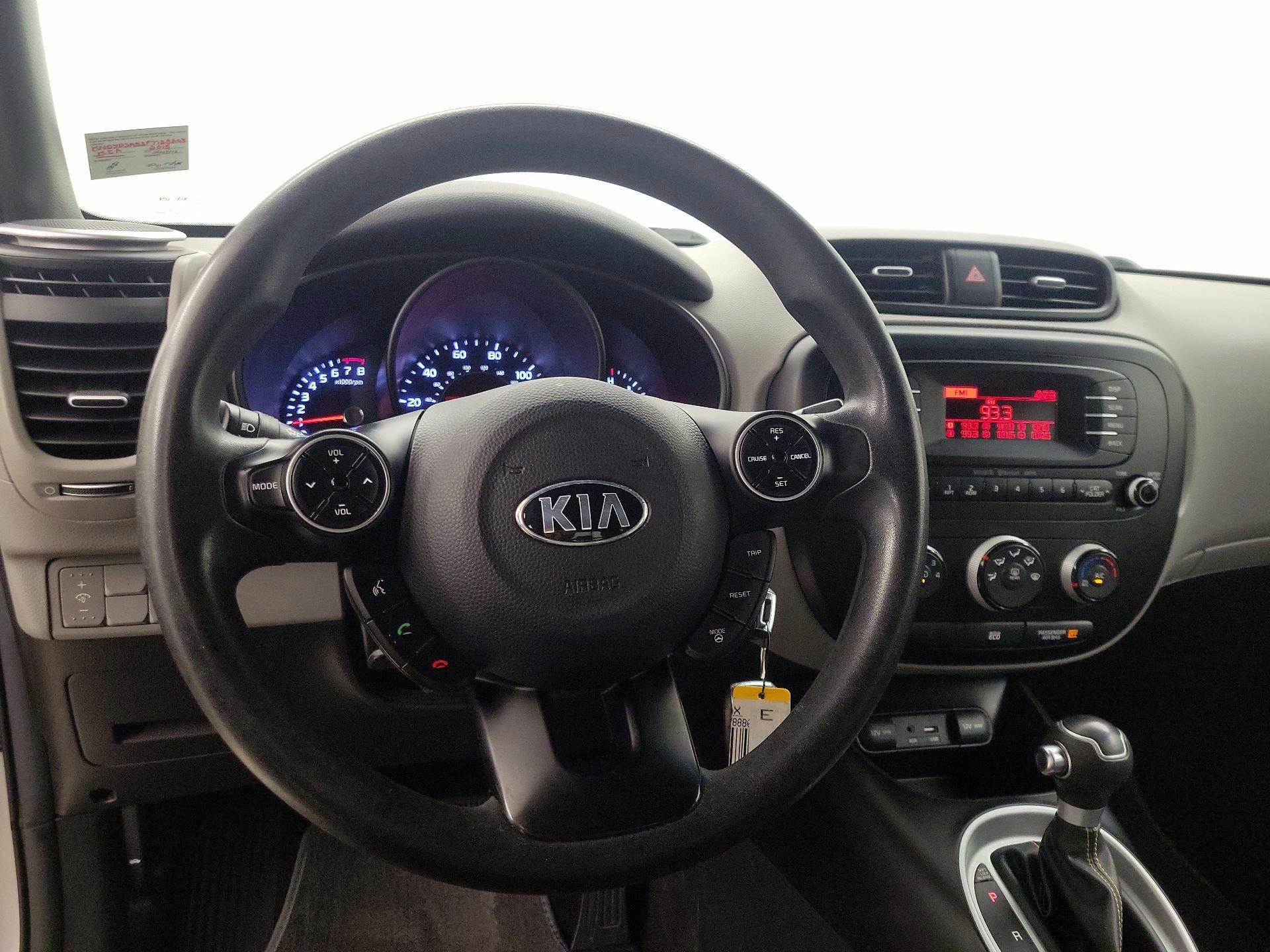 Thumbnail: 2015 Kia Soul - 10