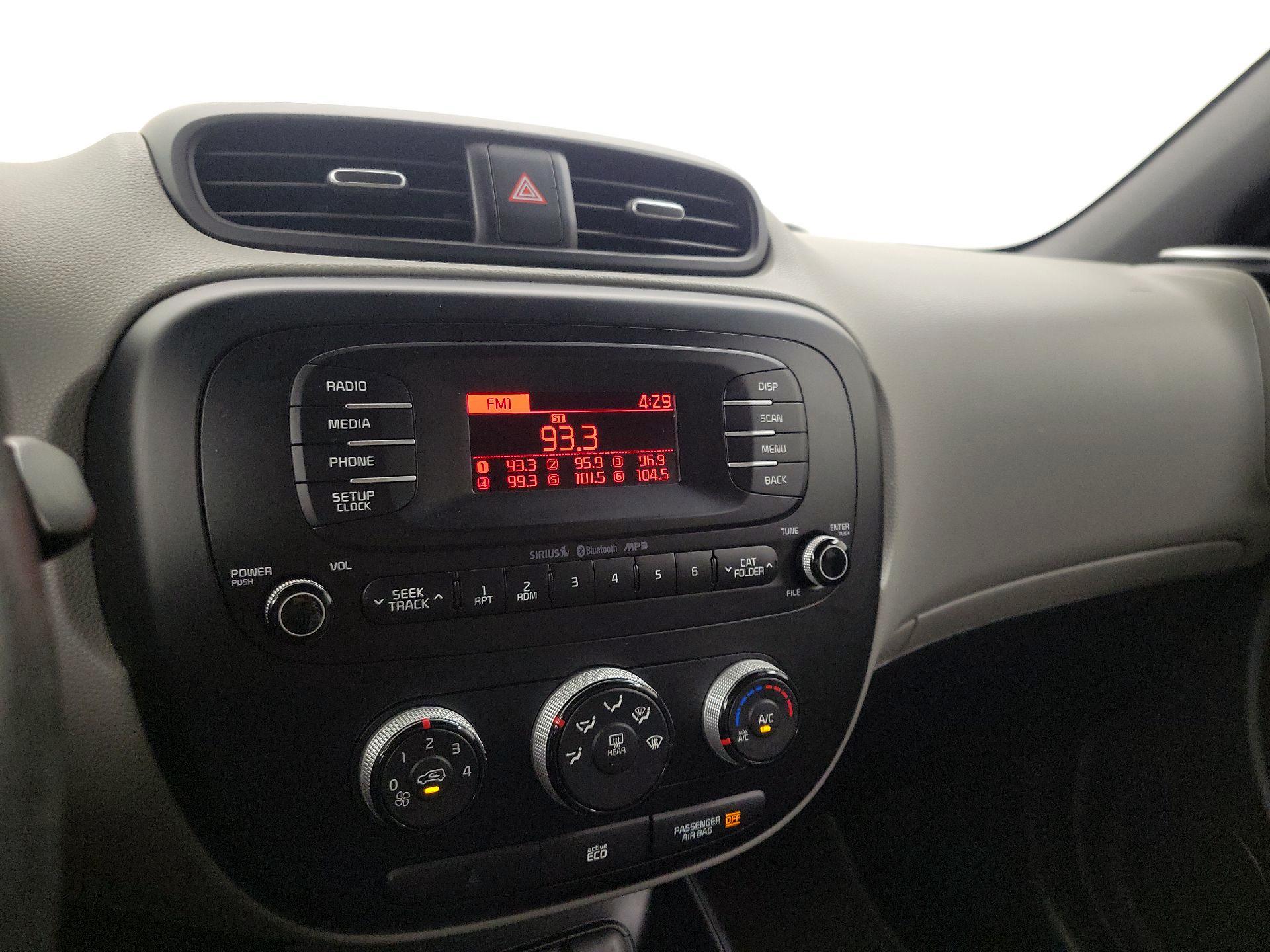 Thumbnail: 2015 Kia Soul - 14